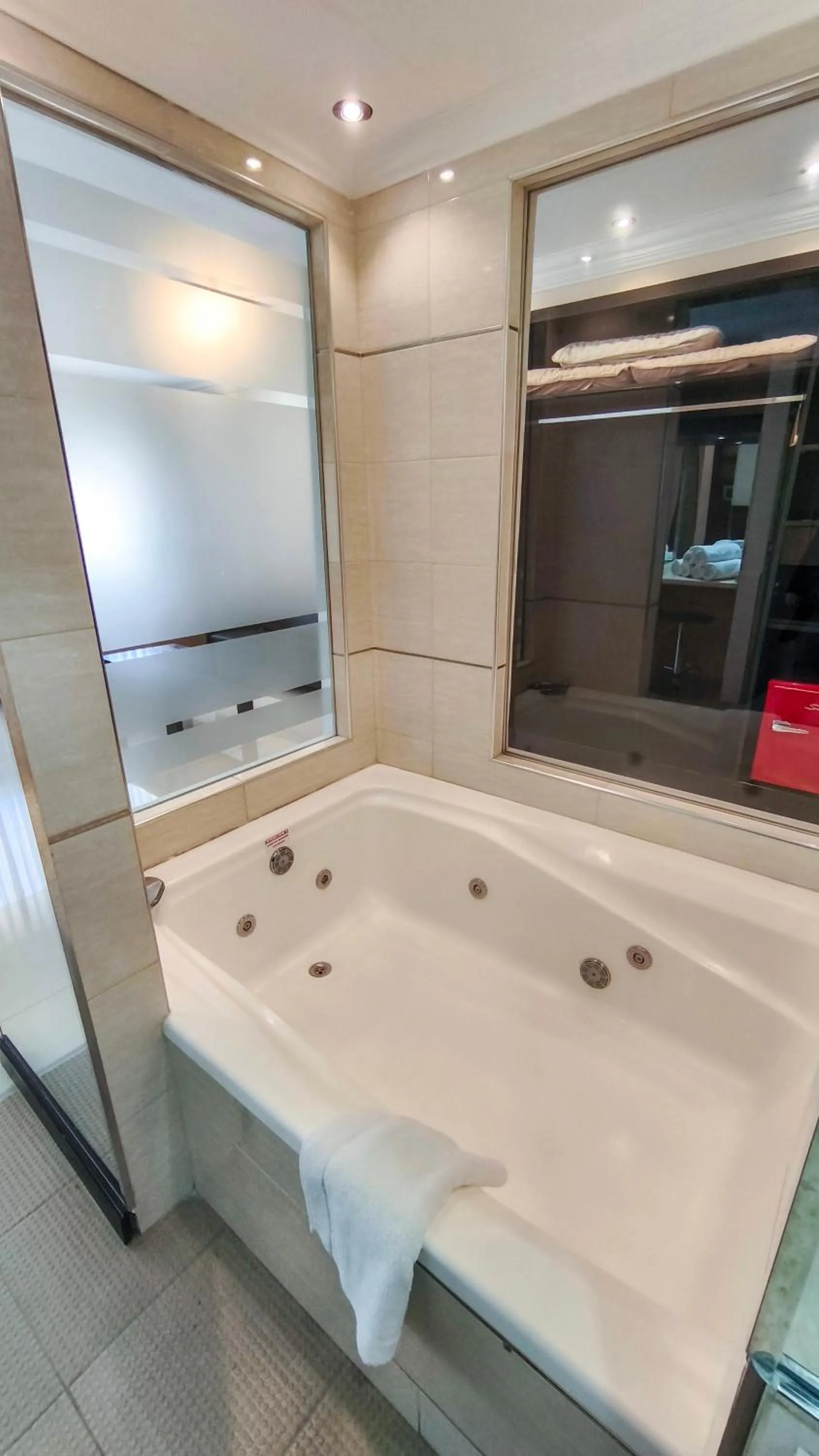 Hot Tub in Argentino Hotel