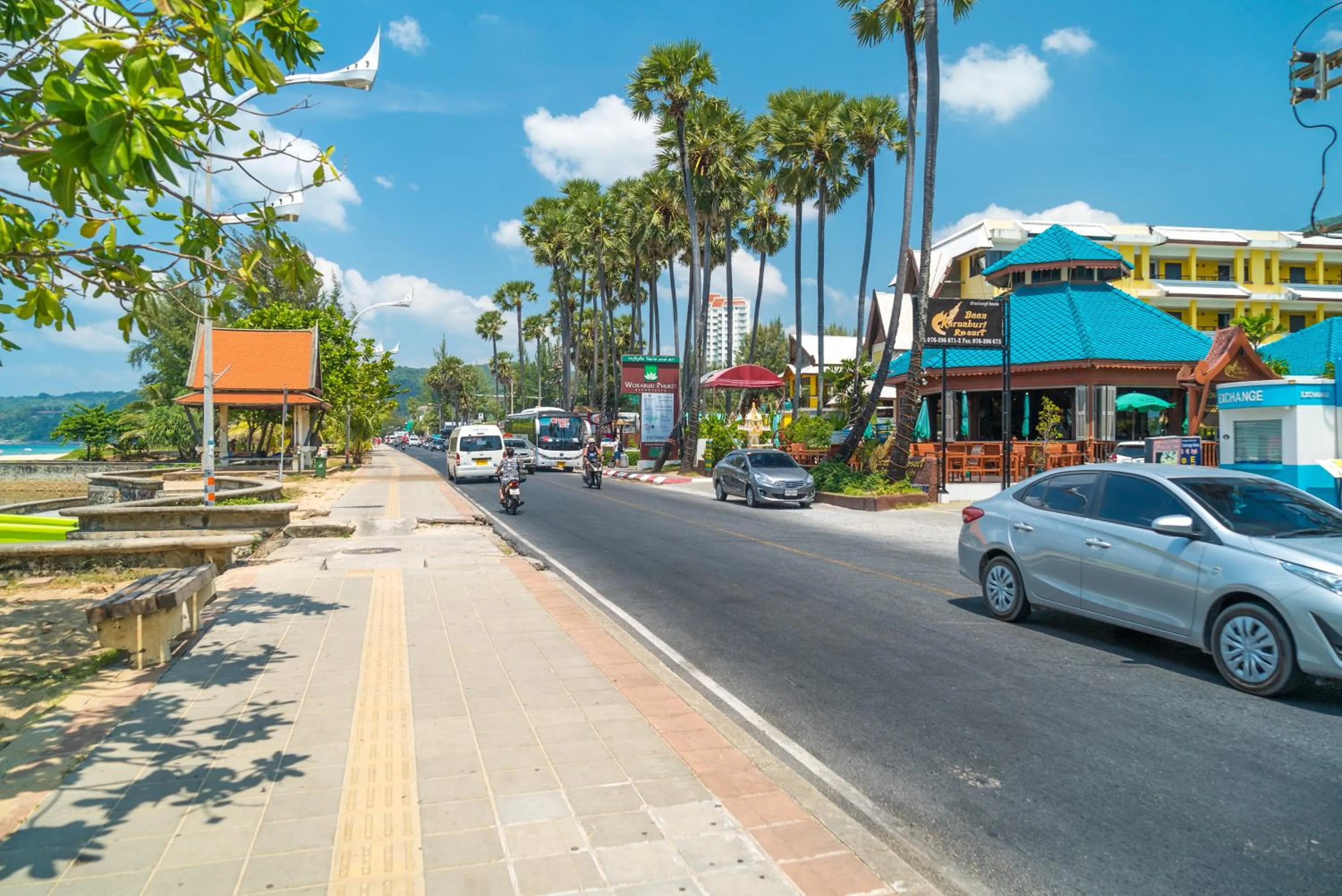 Restaurant/places to eat in Grand Kata VIP - Kata Beach