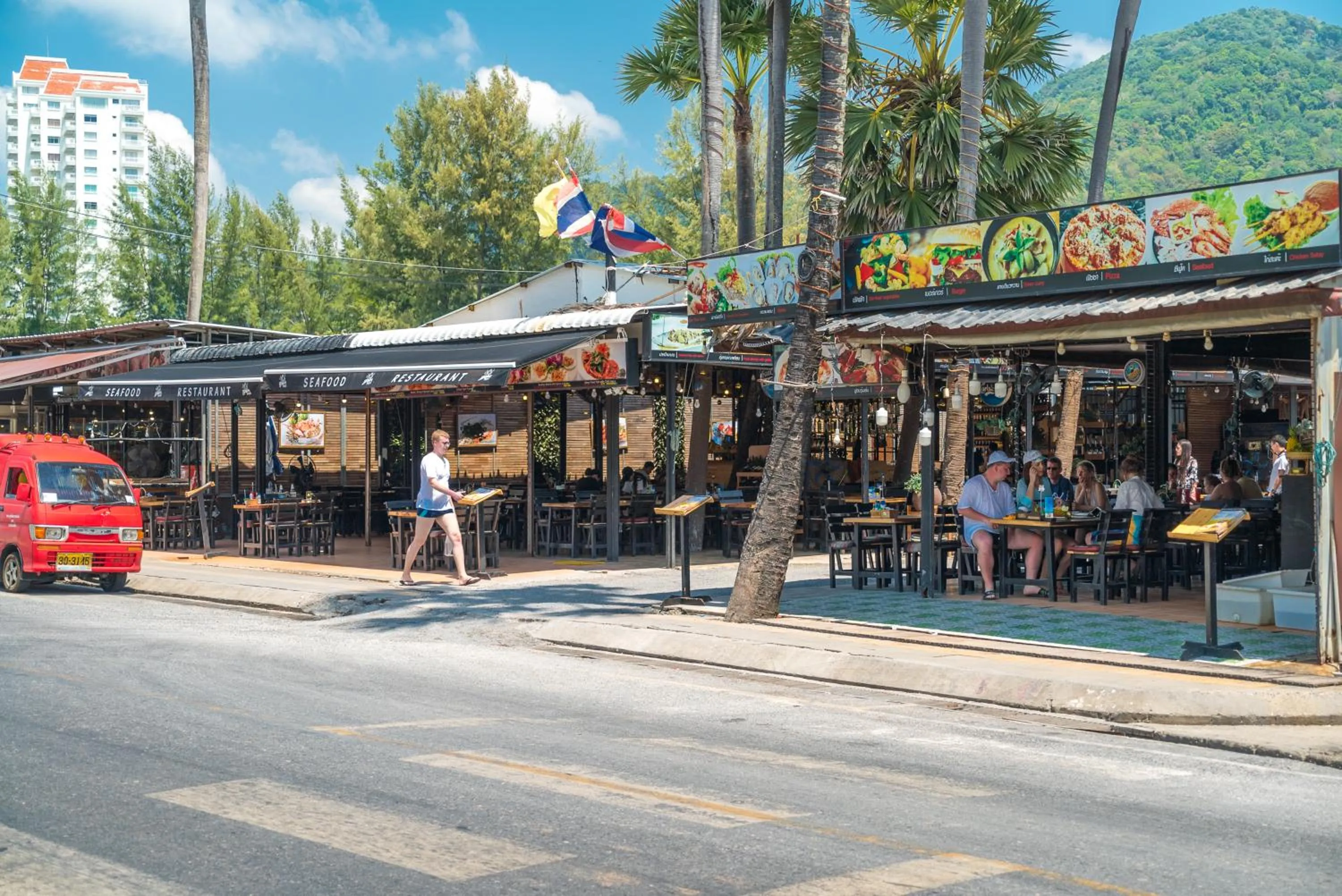 Restaurant/places to eat in Grand Kata VIP - Kata Beach