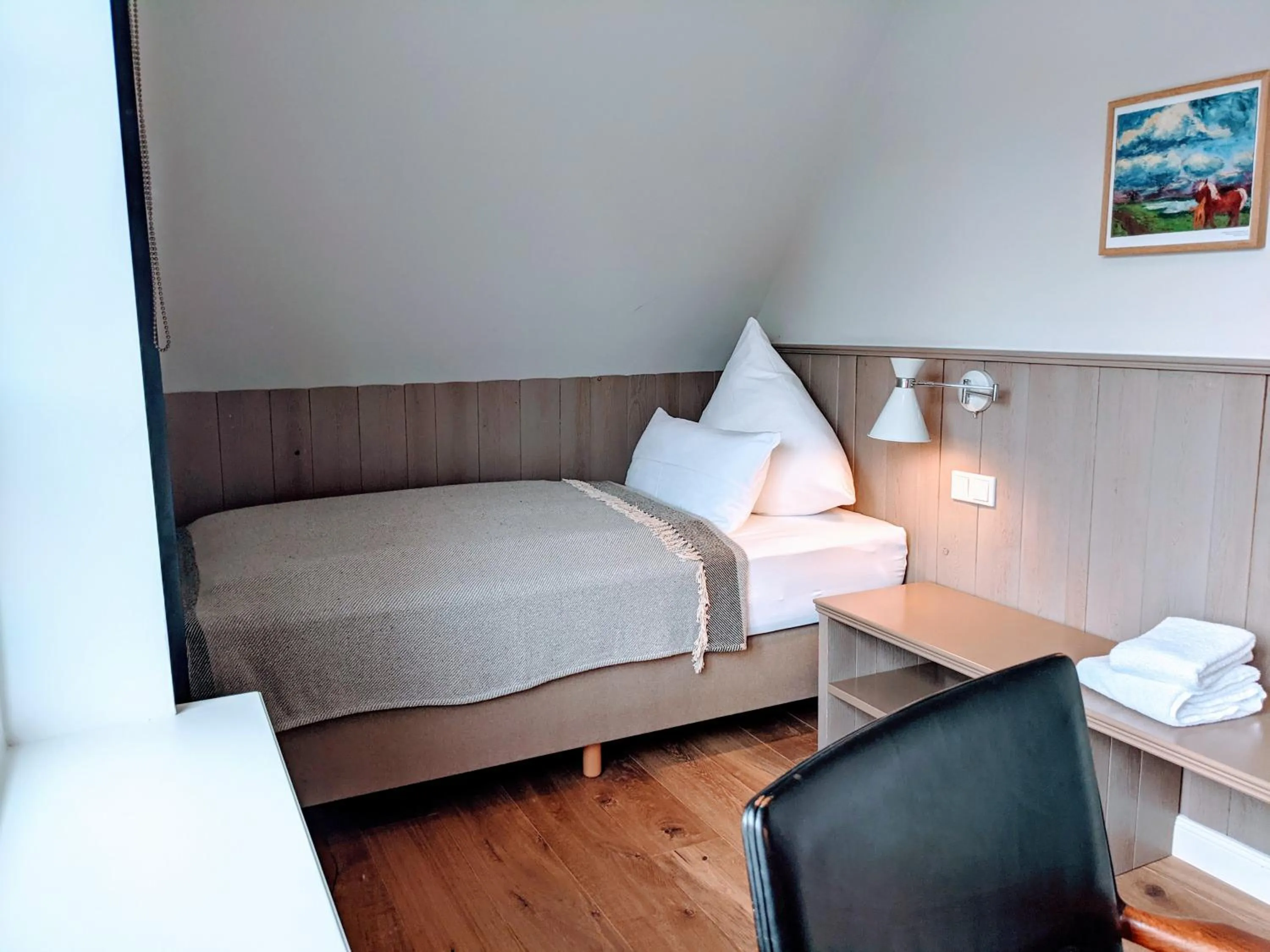 Photo of the whole room, Bed in Tetens Gasthof