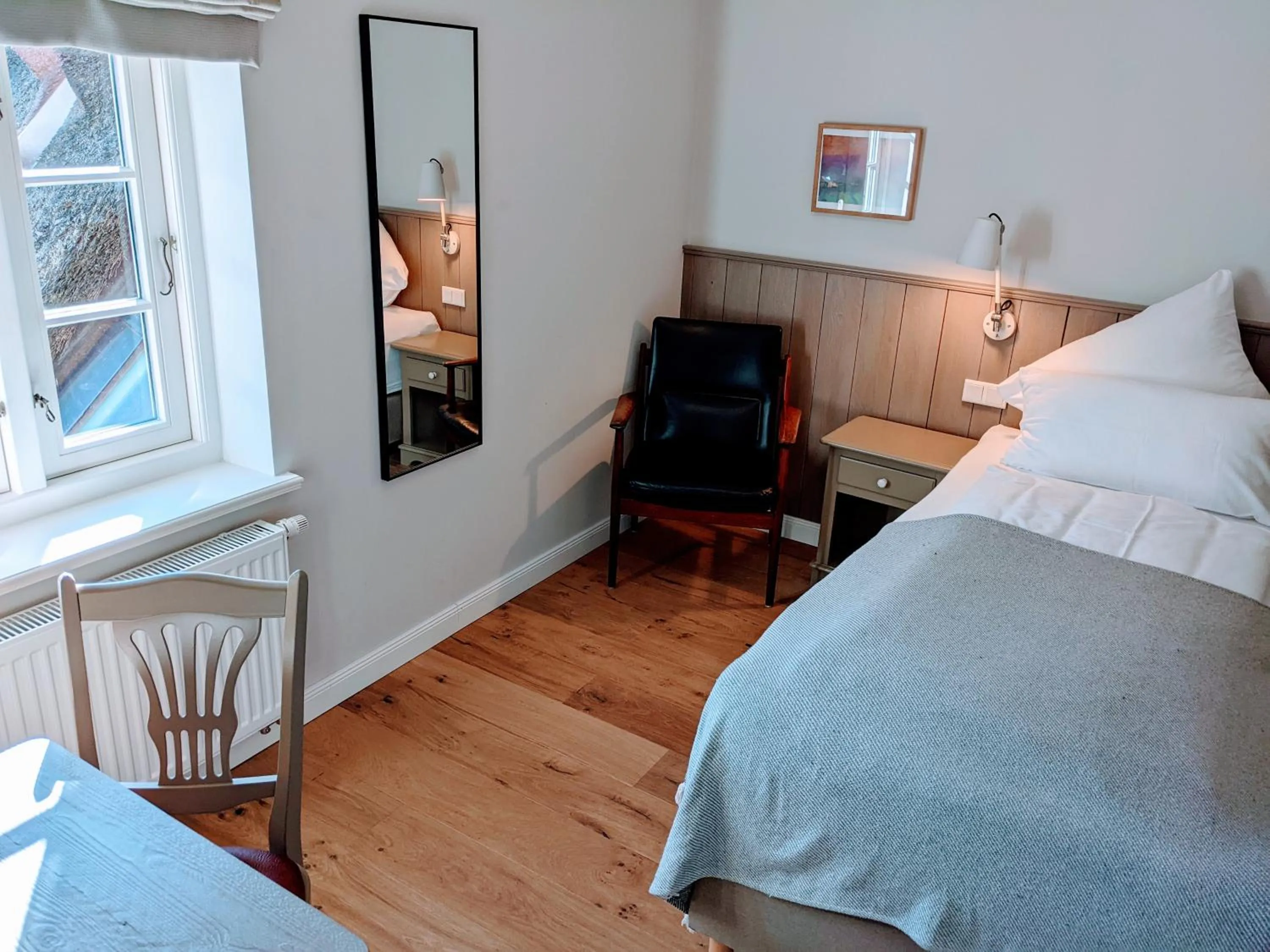 Photo of the whole room, Bed in Tetens Gasthof