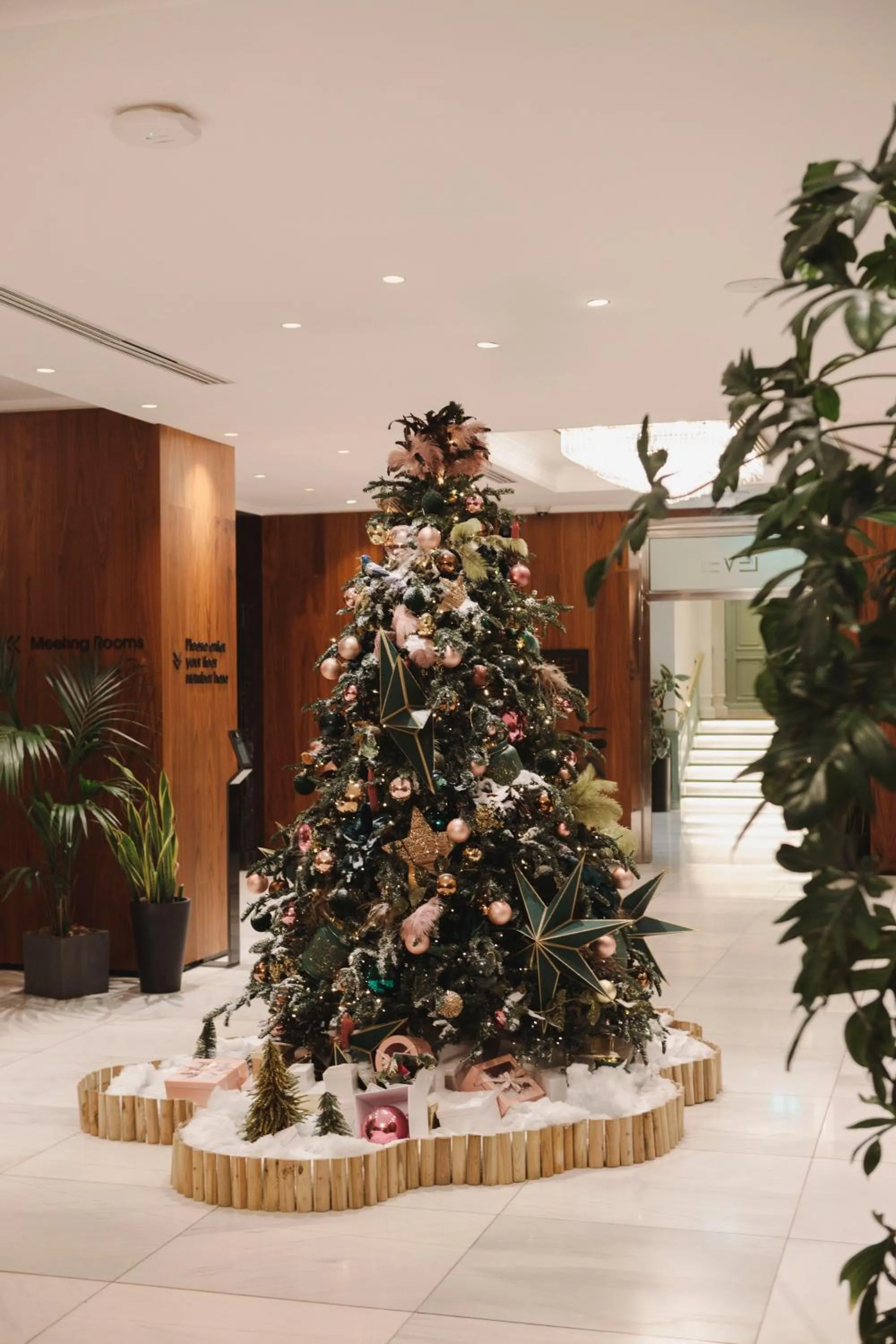 Lobby or reception in Melia White House Hotel