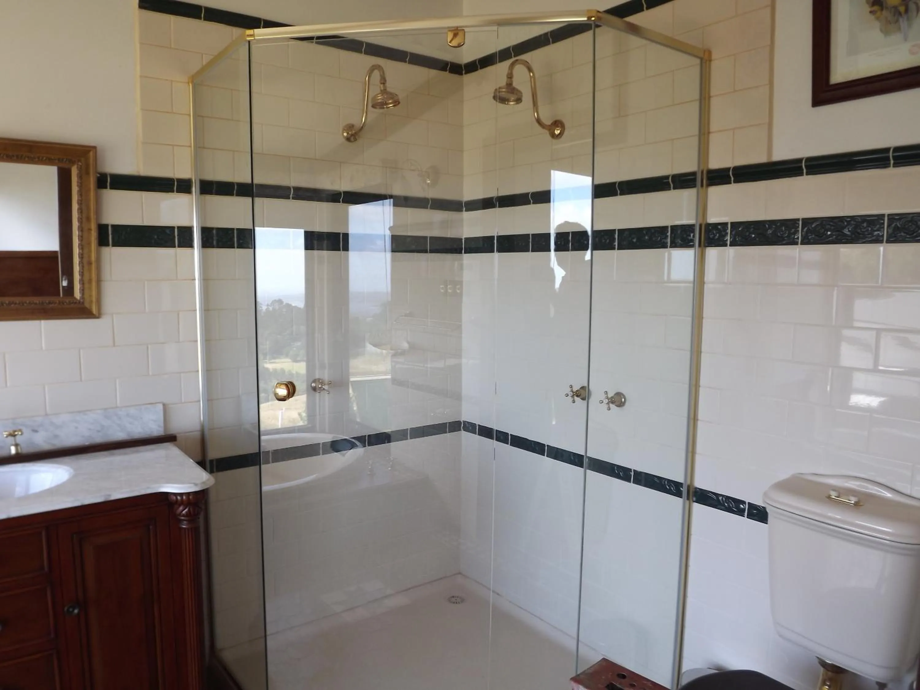Bathroom in A Cottage with a View at Tudor Ridge