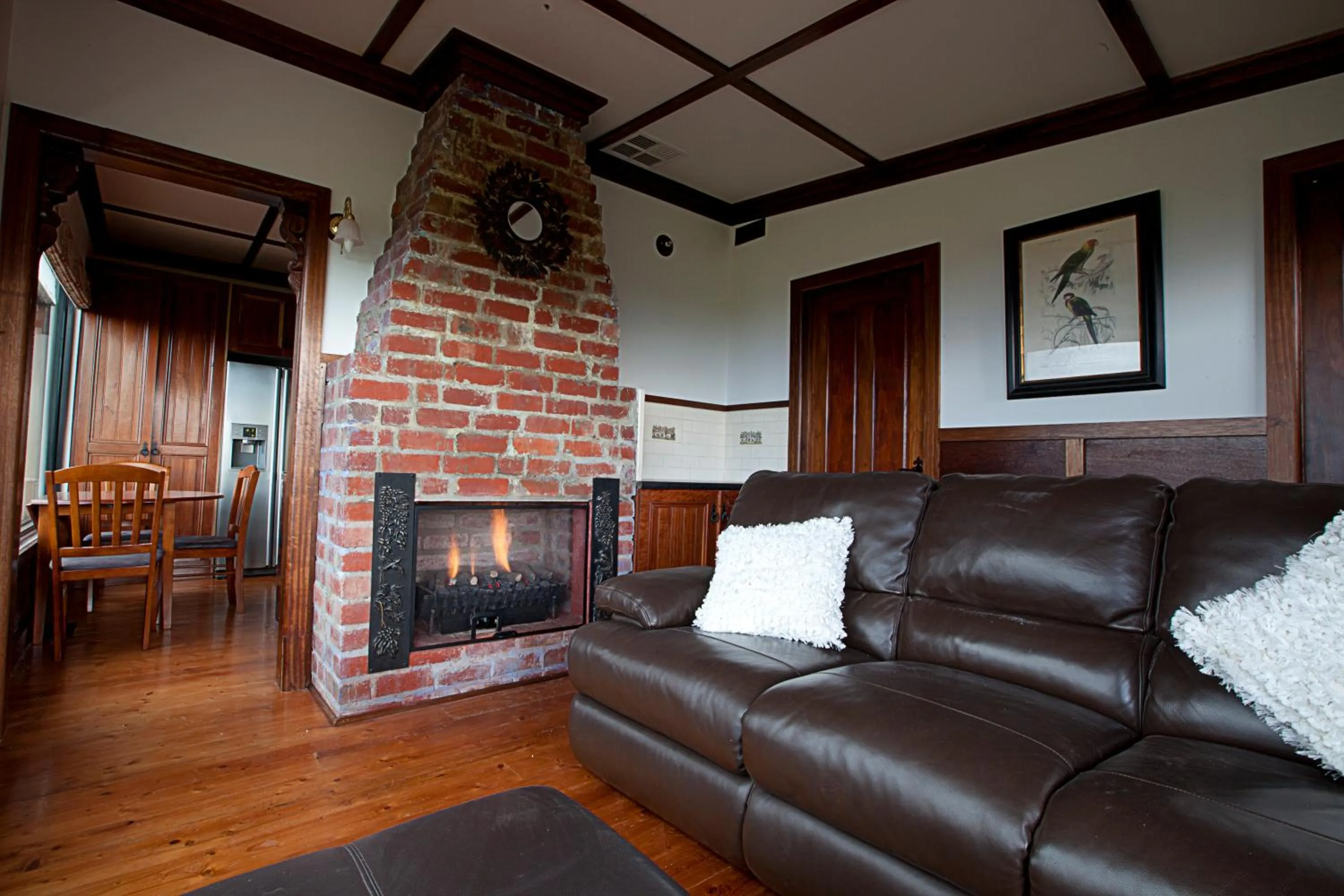 Seating area in A Cottage with a View at Tudor Ridge
