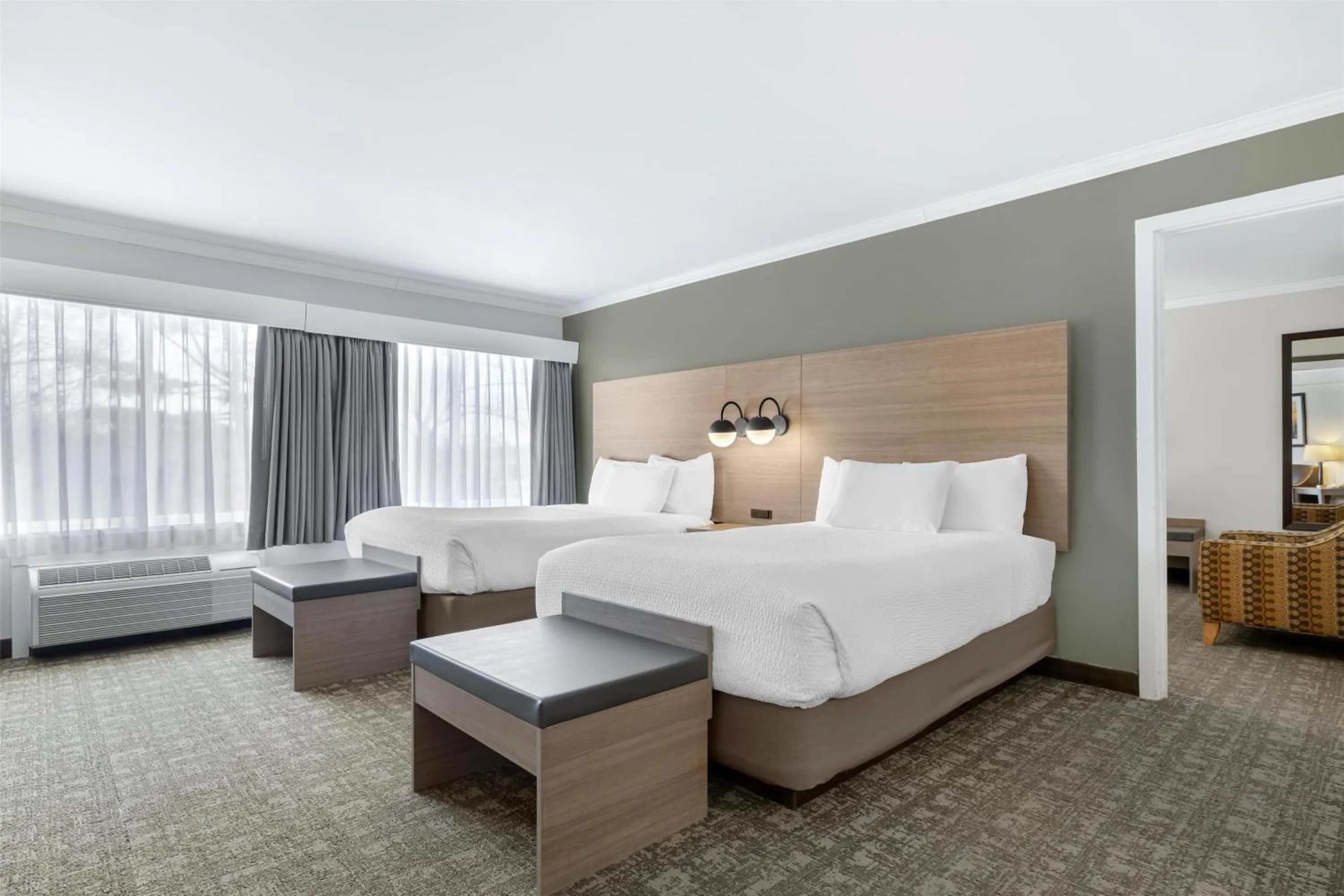 Photo of the whole room, Bed in Best Western Plus Windjammer Inn & Conference Center