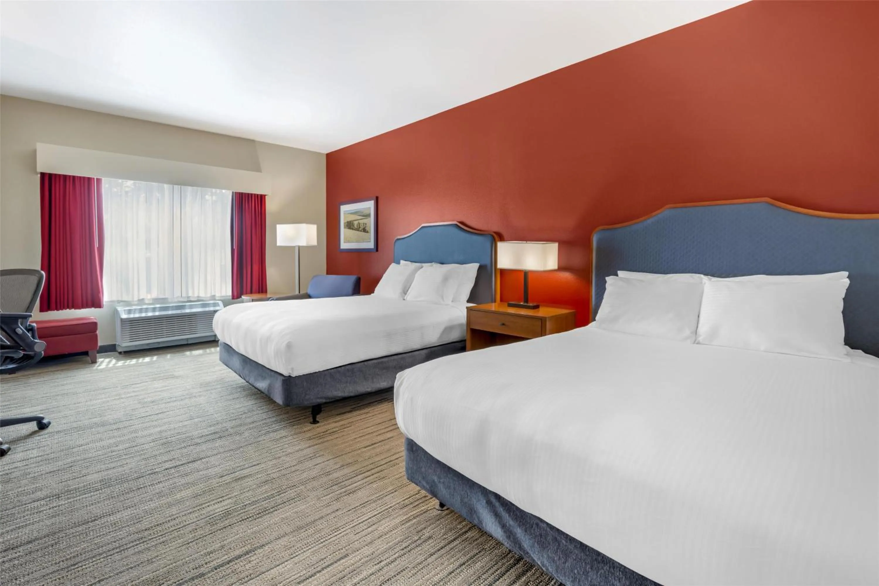 Bedroom, Bed in Best Western Bronco Inn