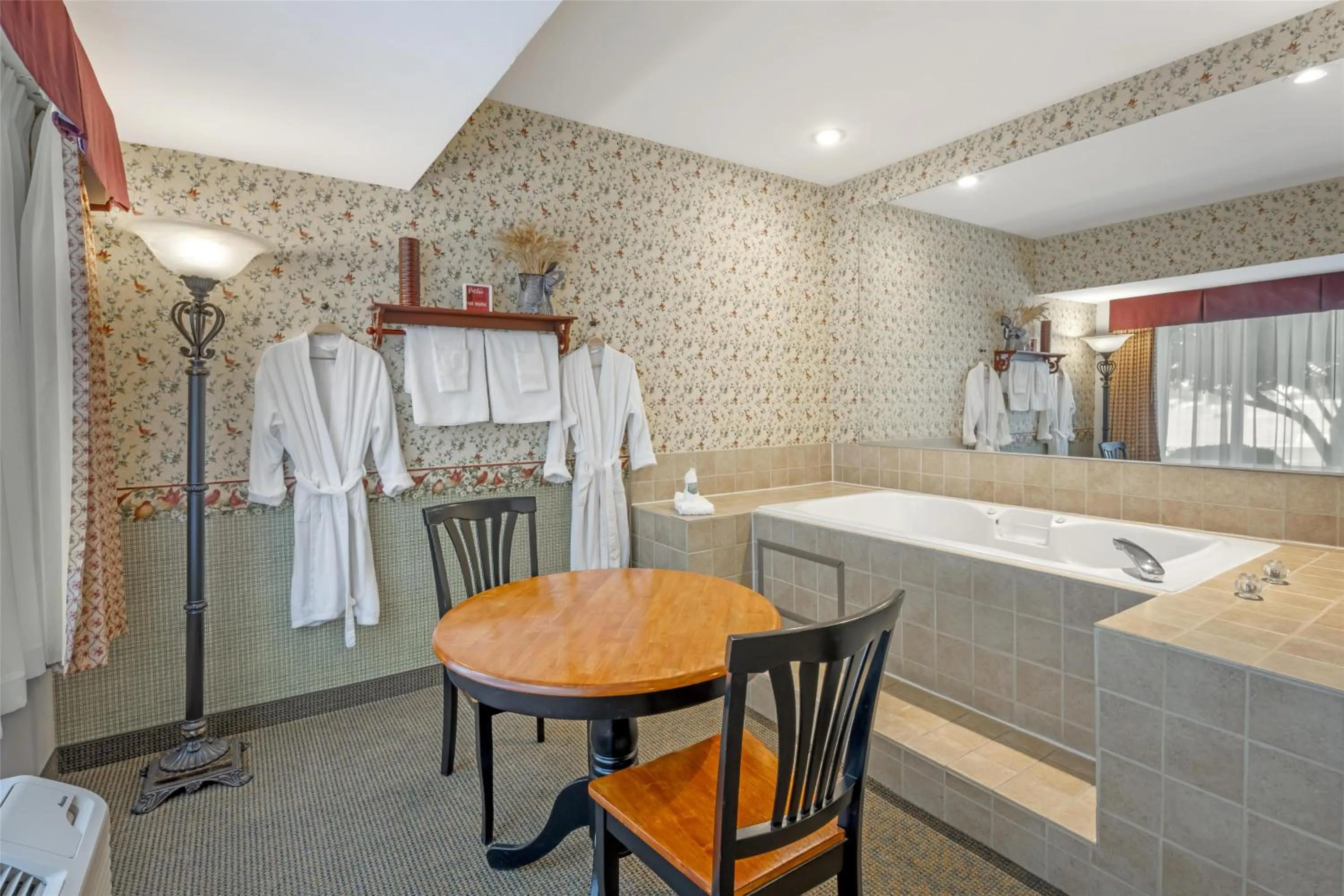 Bedroom in Best Western Bronco Inn