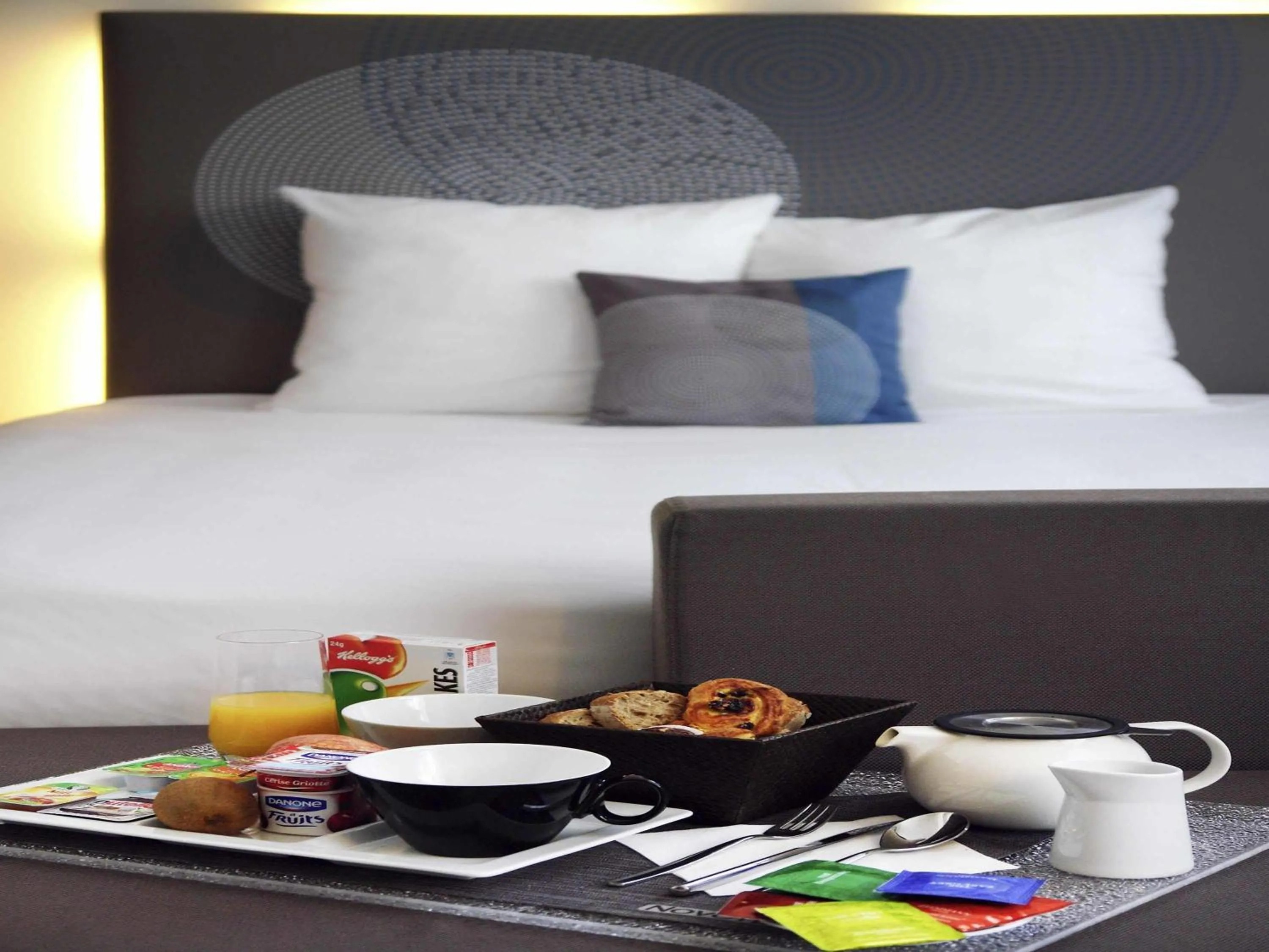 Bedroom, Bed in Novotel SPA Rennes Centre Gare