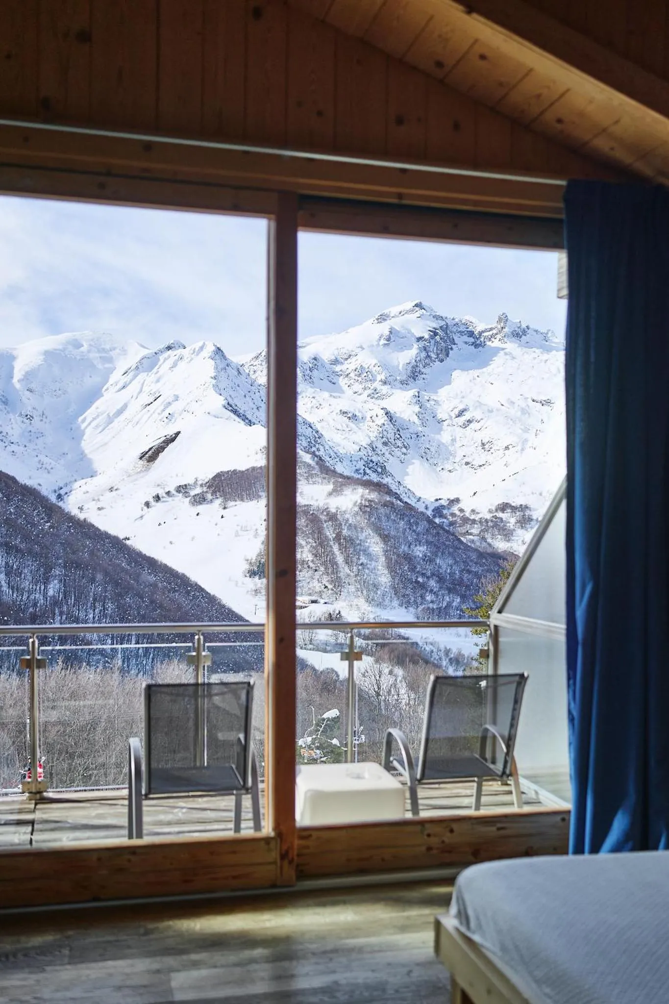 View (from property/room), Bed in Chalet Morel 1586 Hotel & Spa