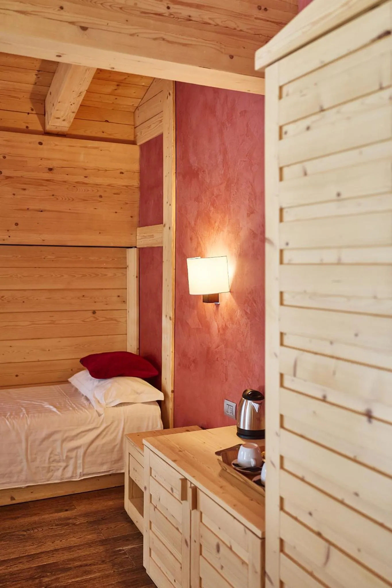 Bedroom, Bed in Chalet Morel 1586 Hotel & Spa