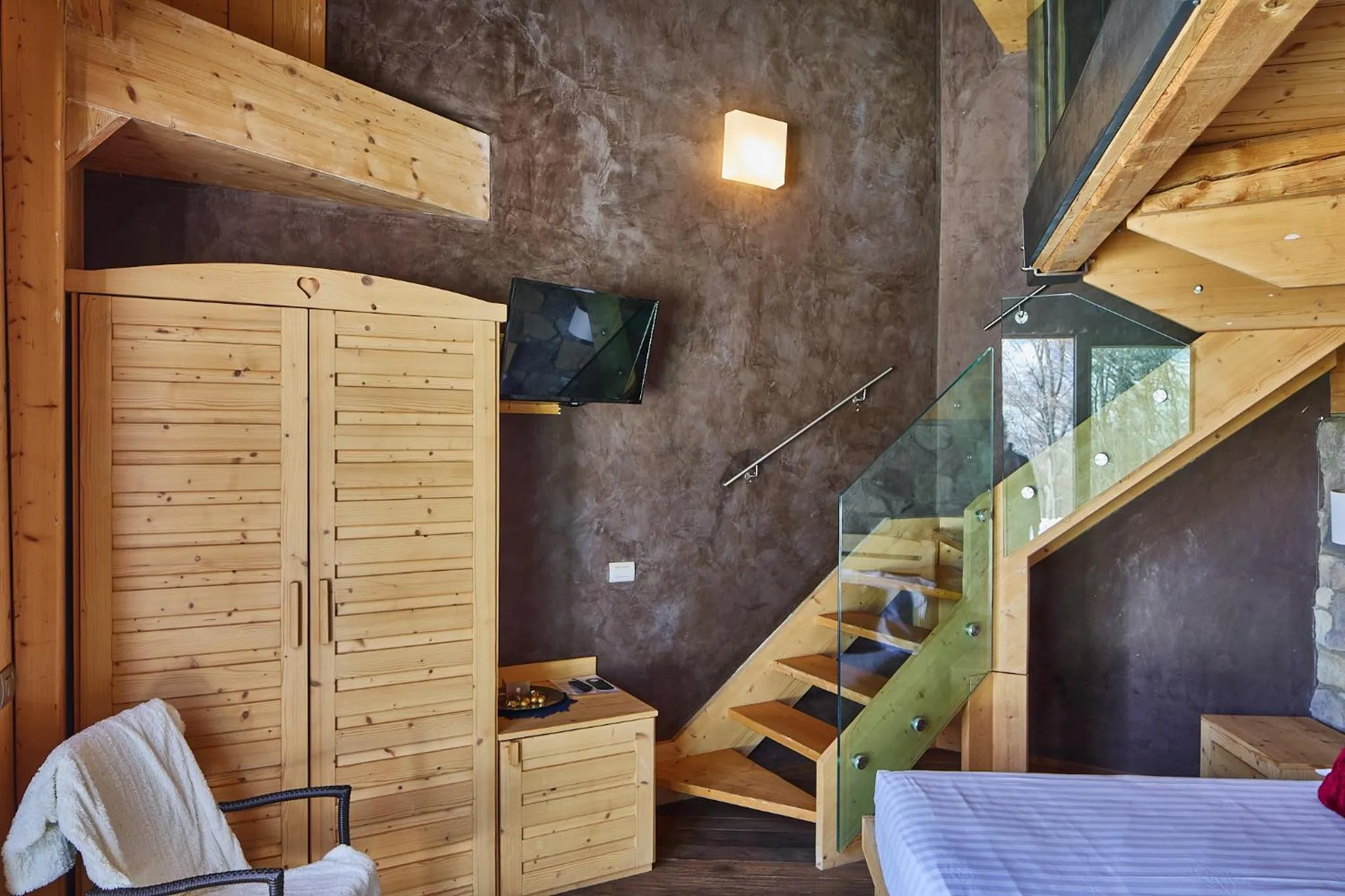 Bedroom, Bed in Chalet Morel 1586 Hotel & Spa