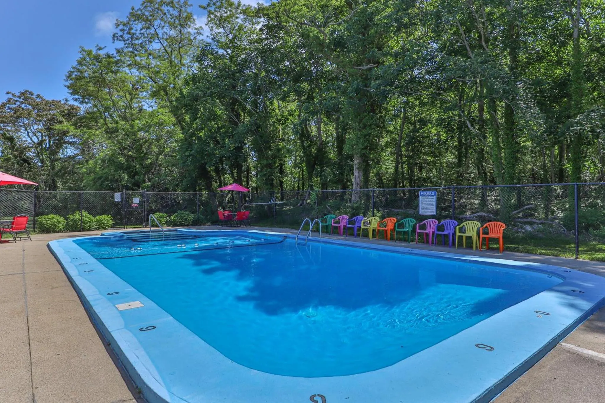 Pool view in Olde Tavern Motel and Inn - Cape Cod