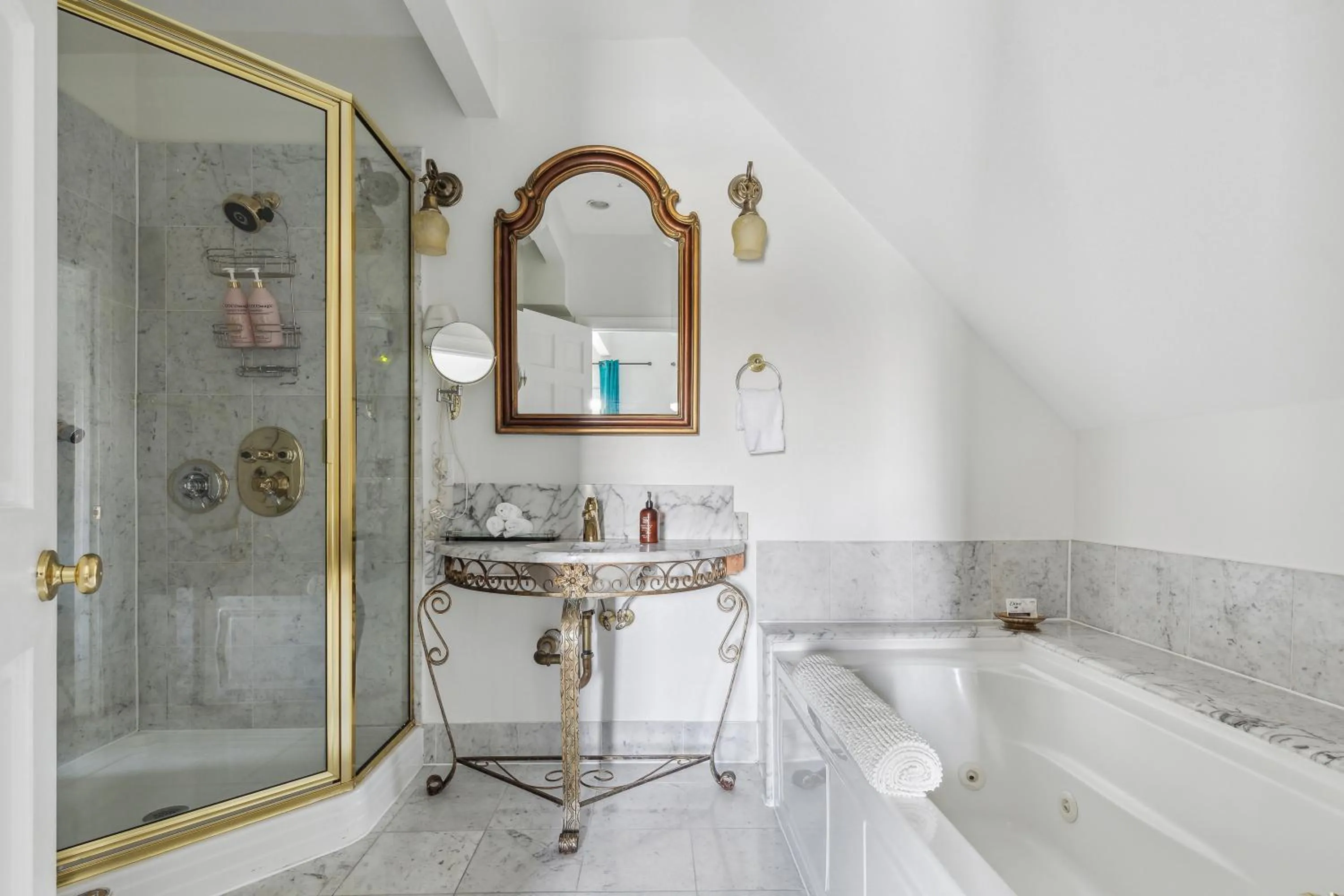 The Columbia Inn at Peralynna