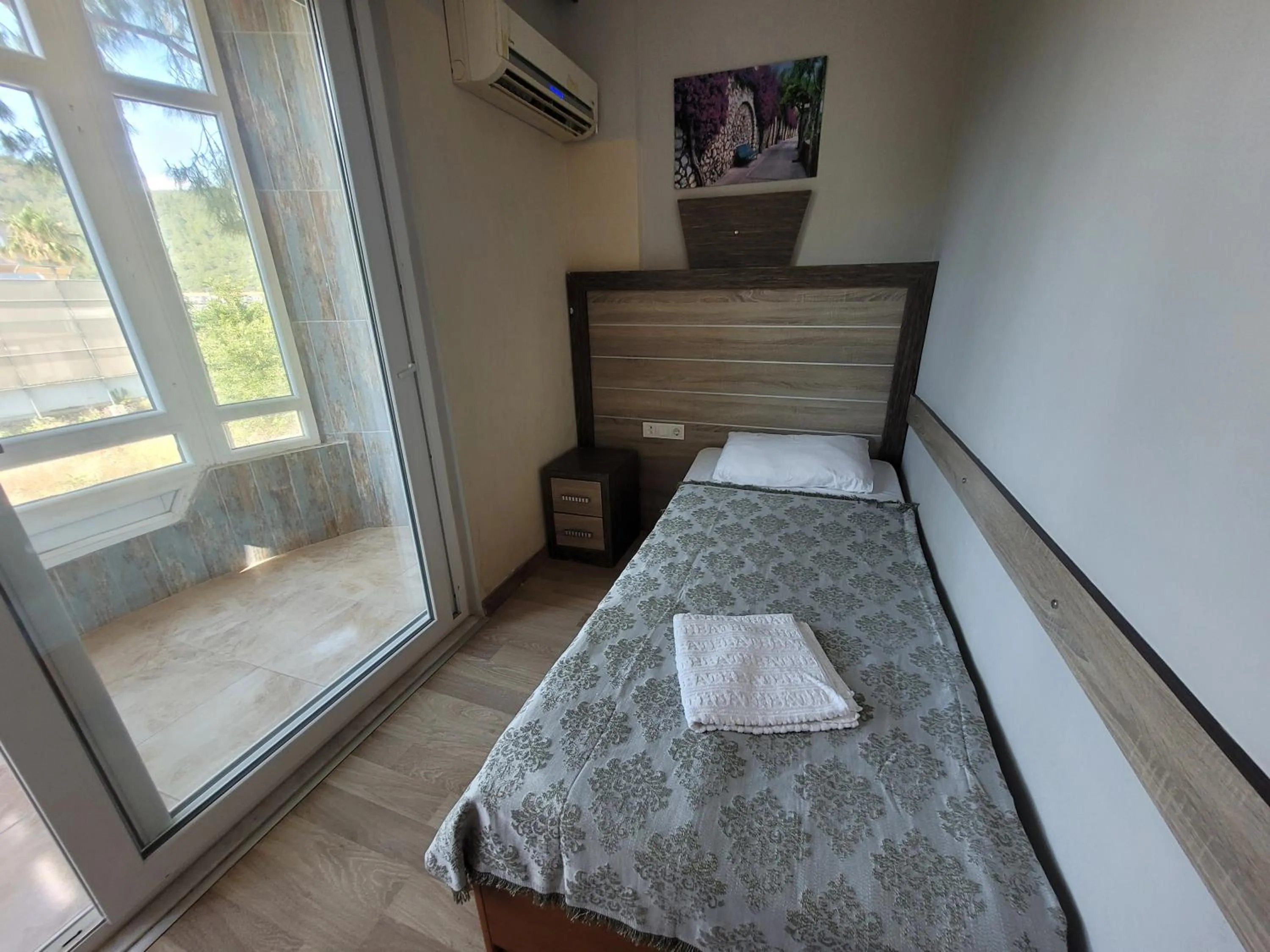 TV and multimedia in Selinus Beach Club Hotel