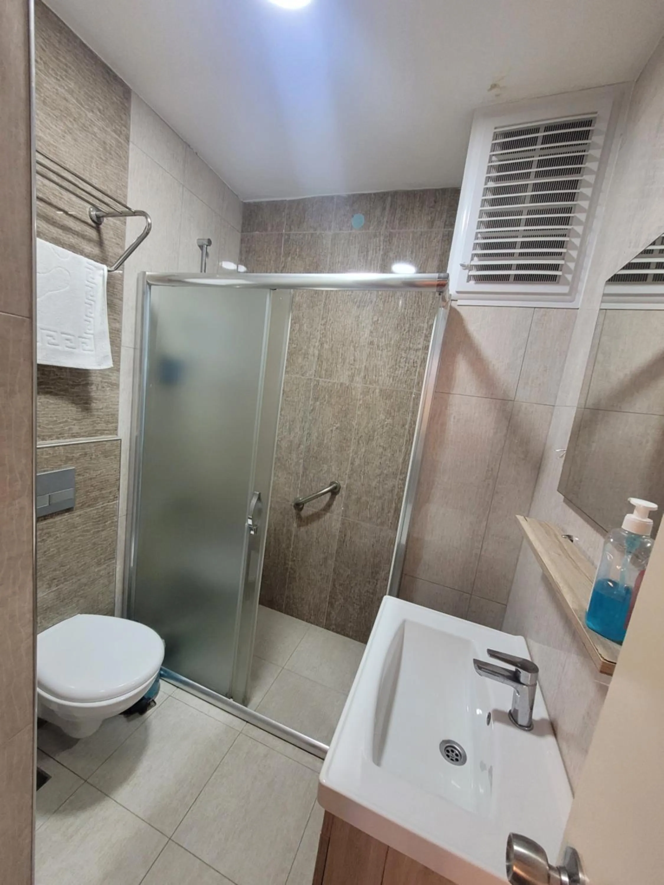 Shower in Selinus Beach Club Hotel