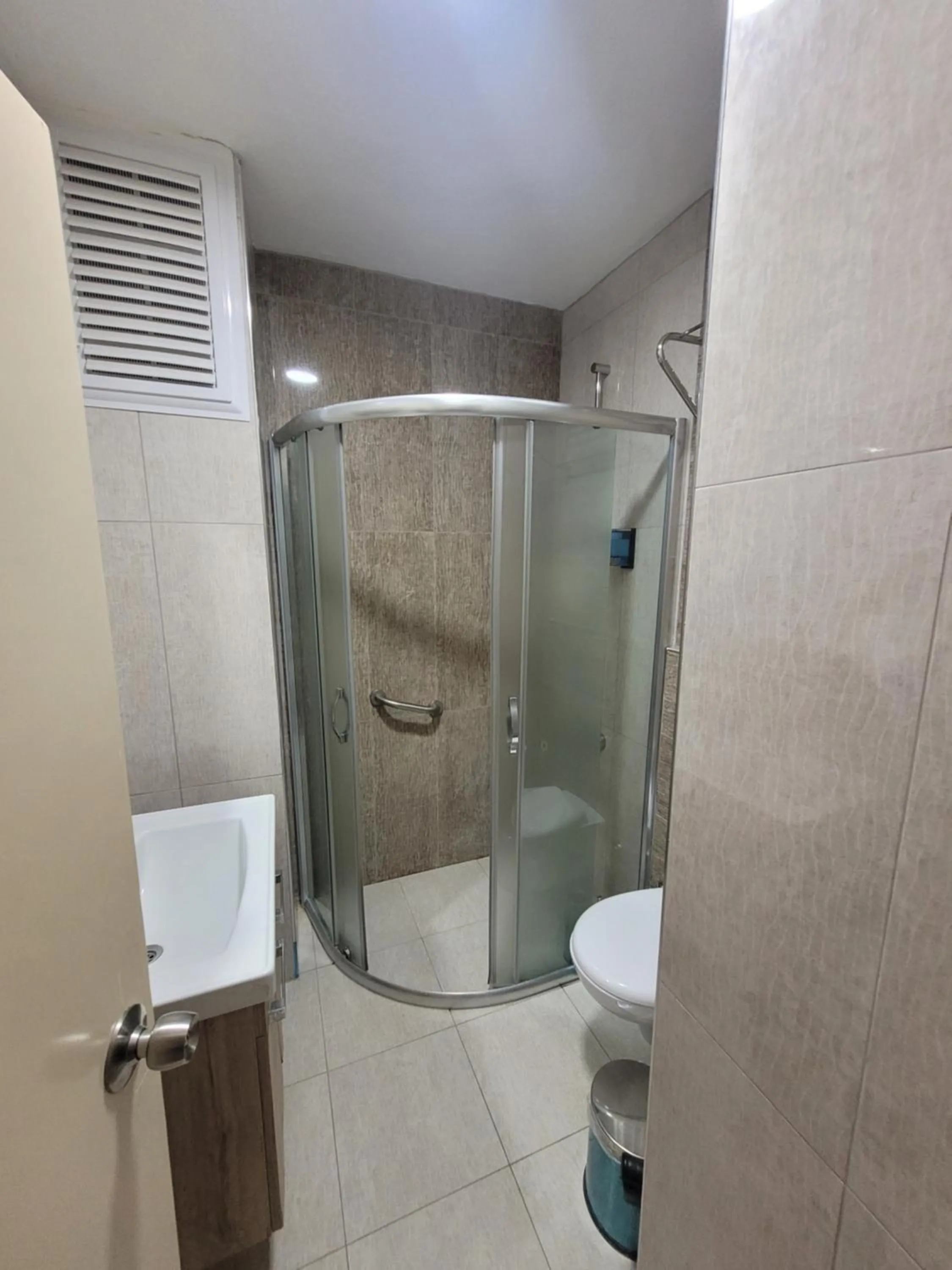 Bathroom in Selinus Beach Club Hotel
