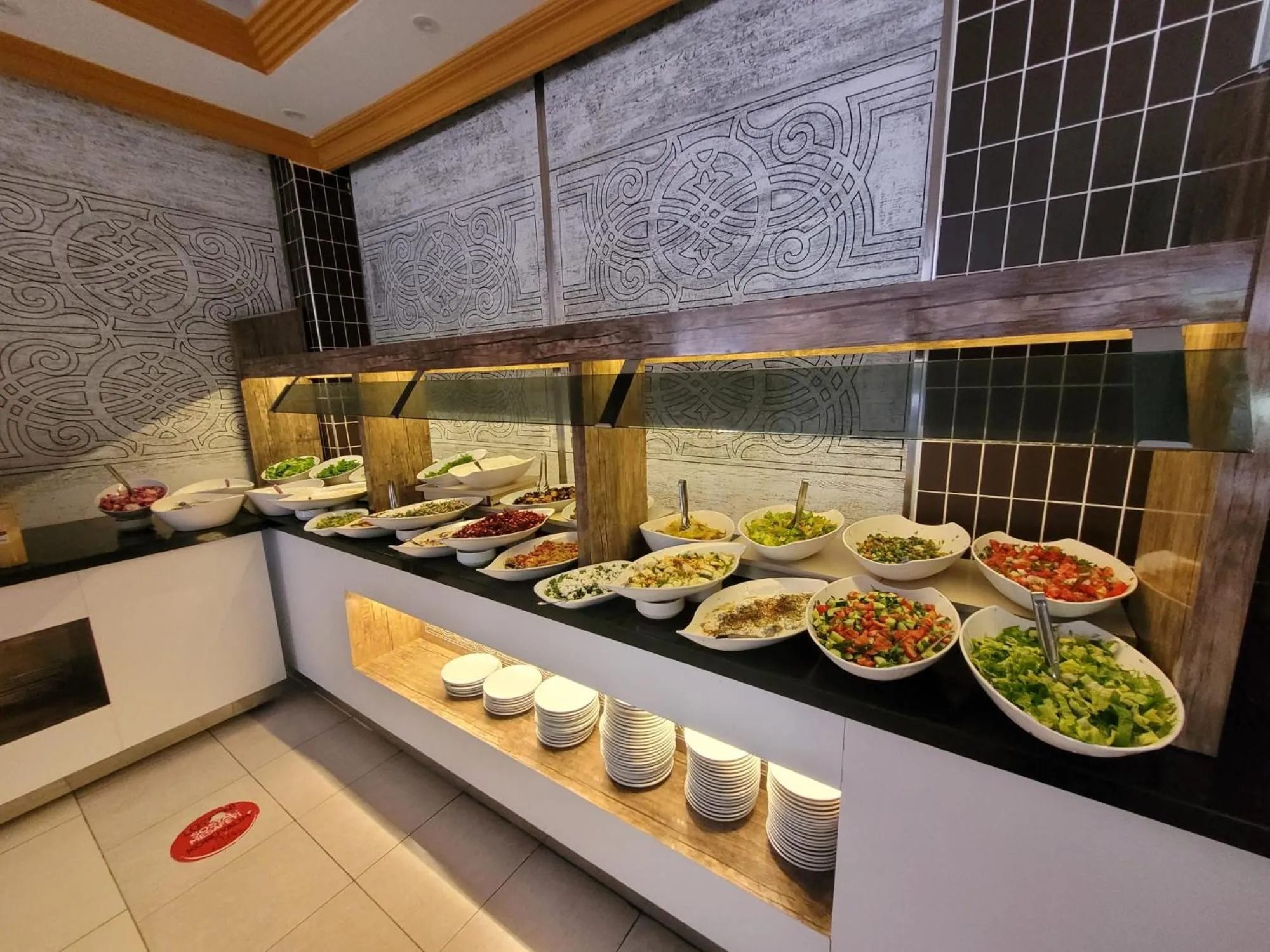 Restaurant/places to eat in Selinus Beach Club Hotel