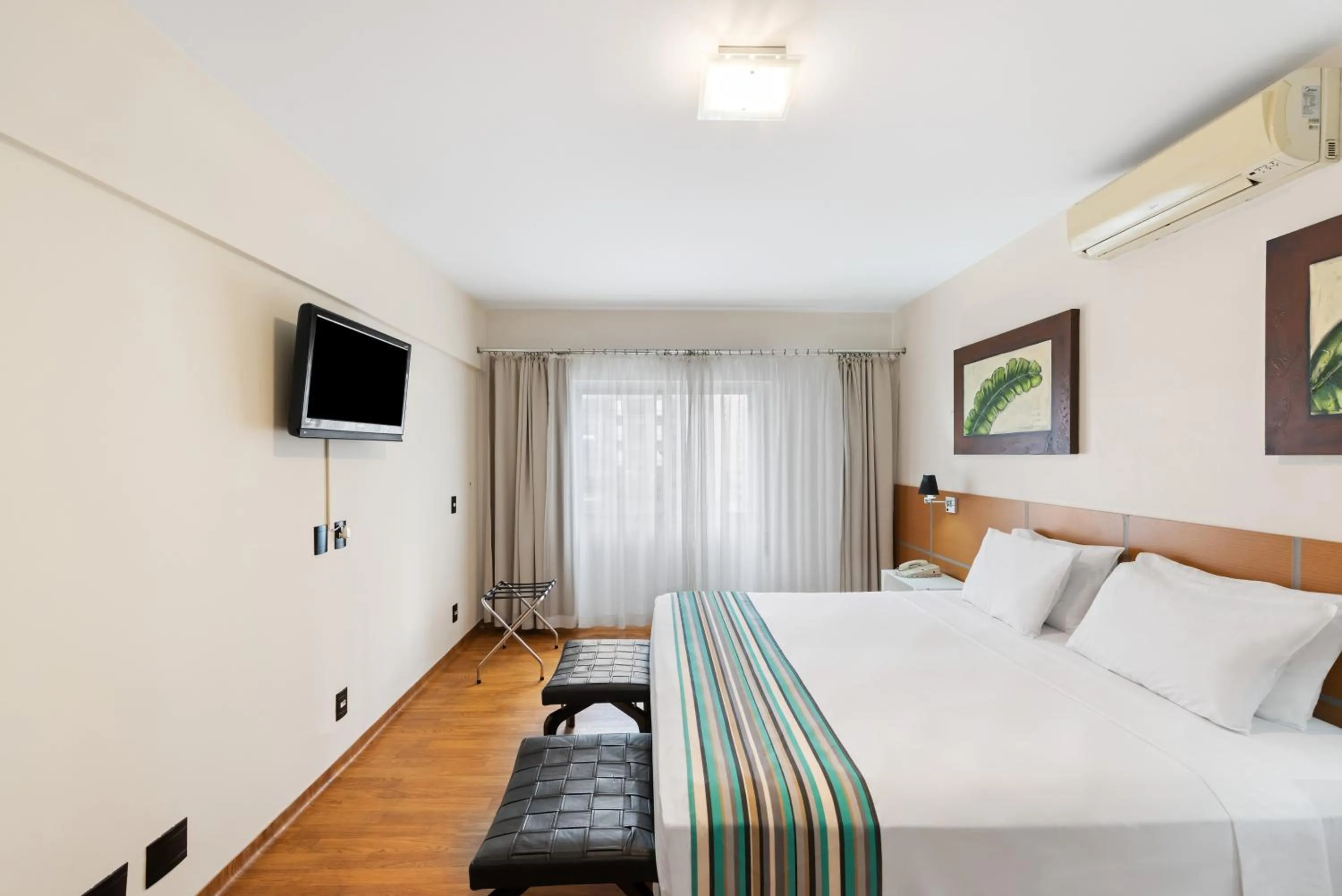 Photo of the whole room, Bed in Capcana Hotel Jardins