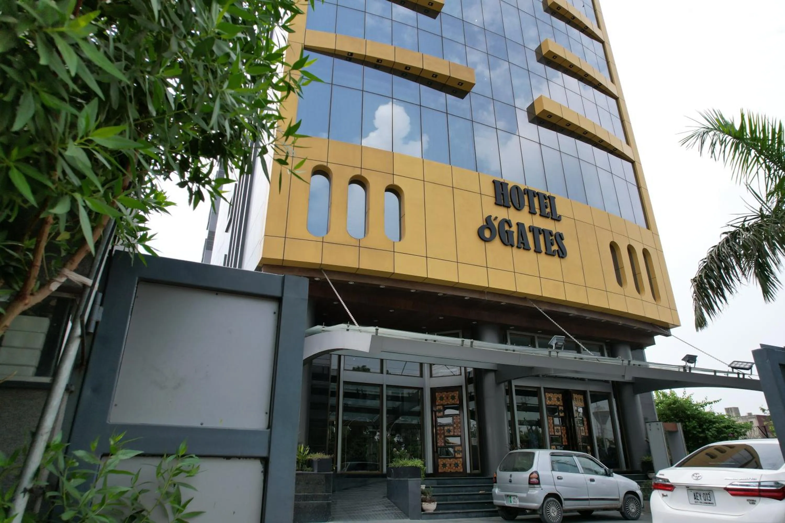 Property building in HOTEL dGATES