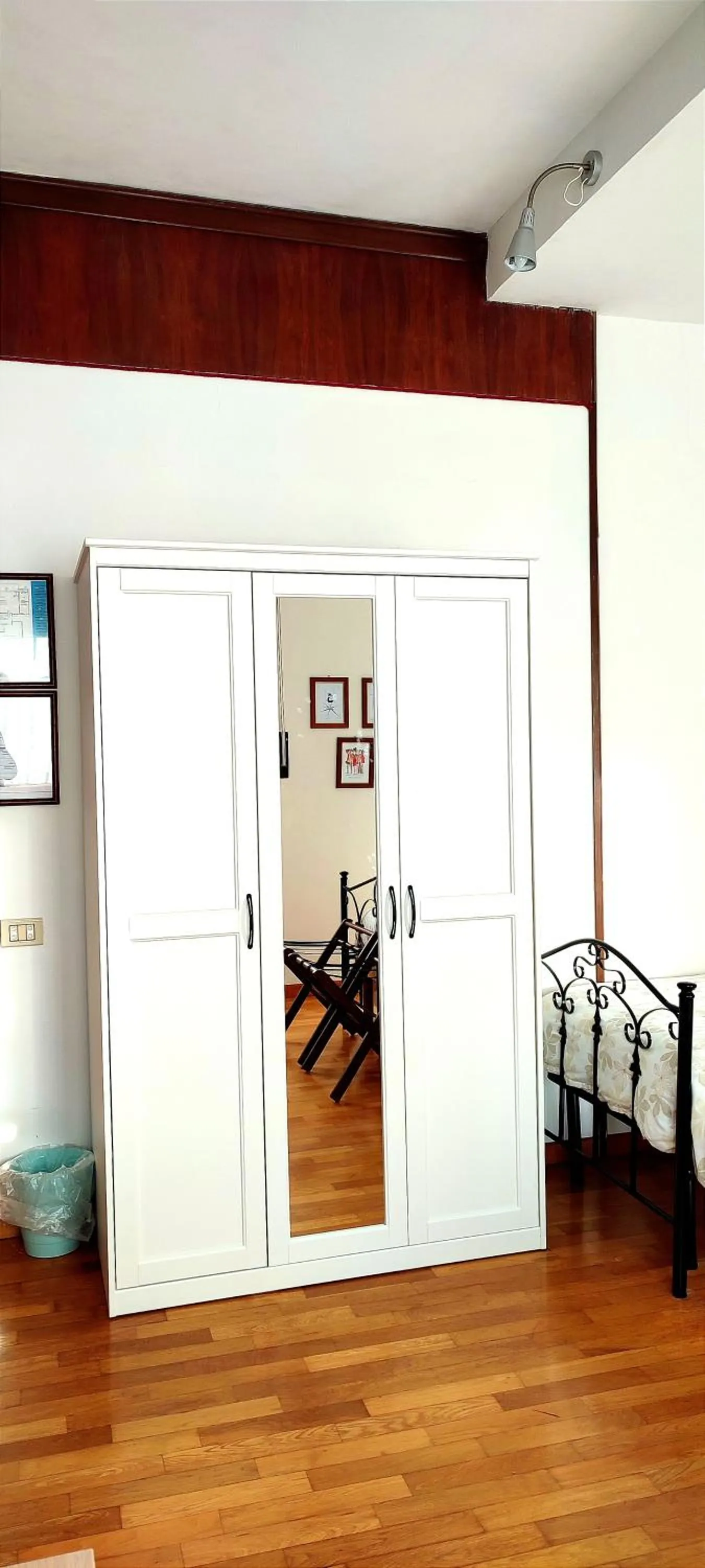 wardrobe in B&B L'Assiolo