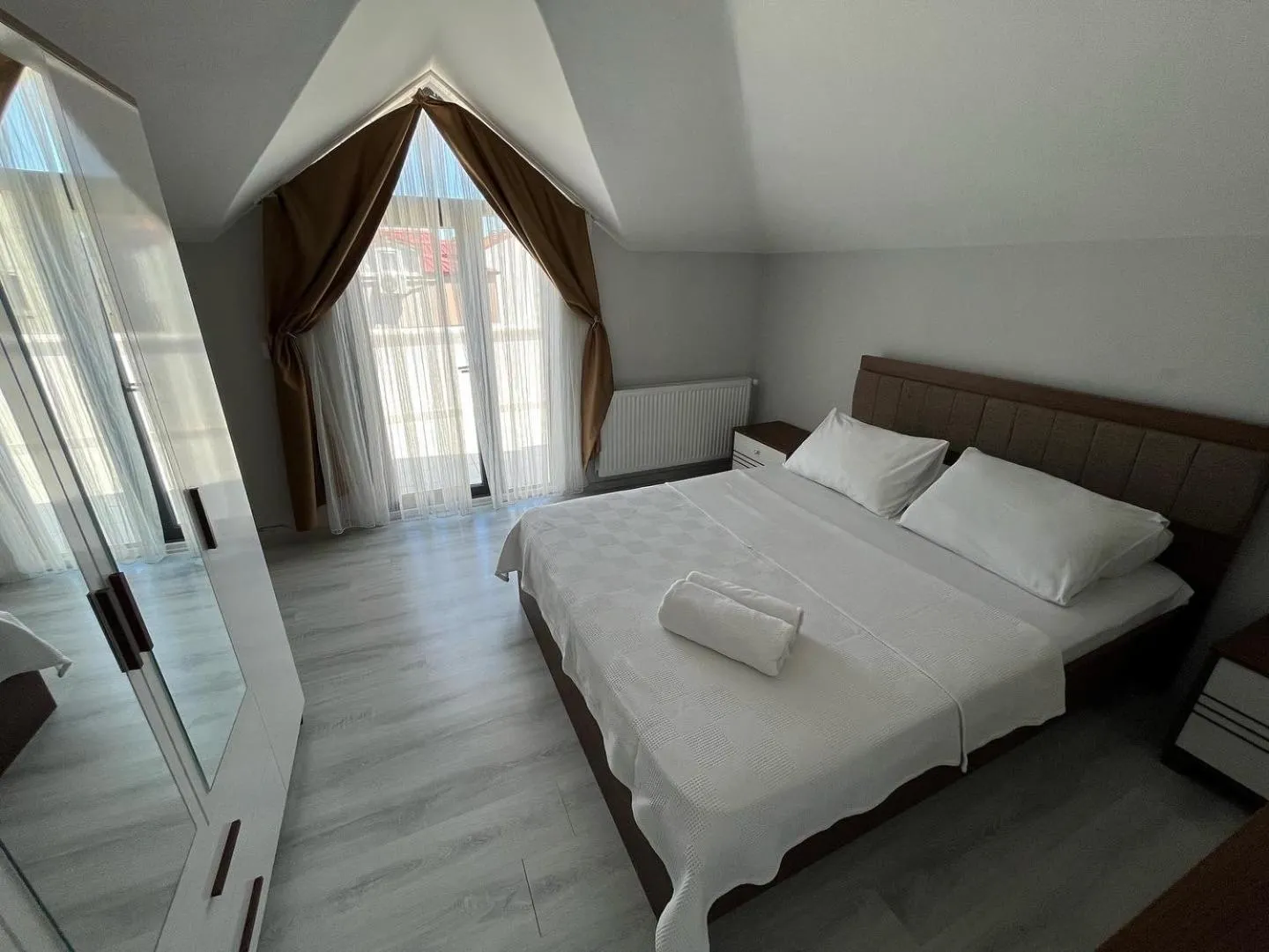 Bed in Cerrahpasa Apart Hotel