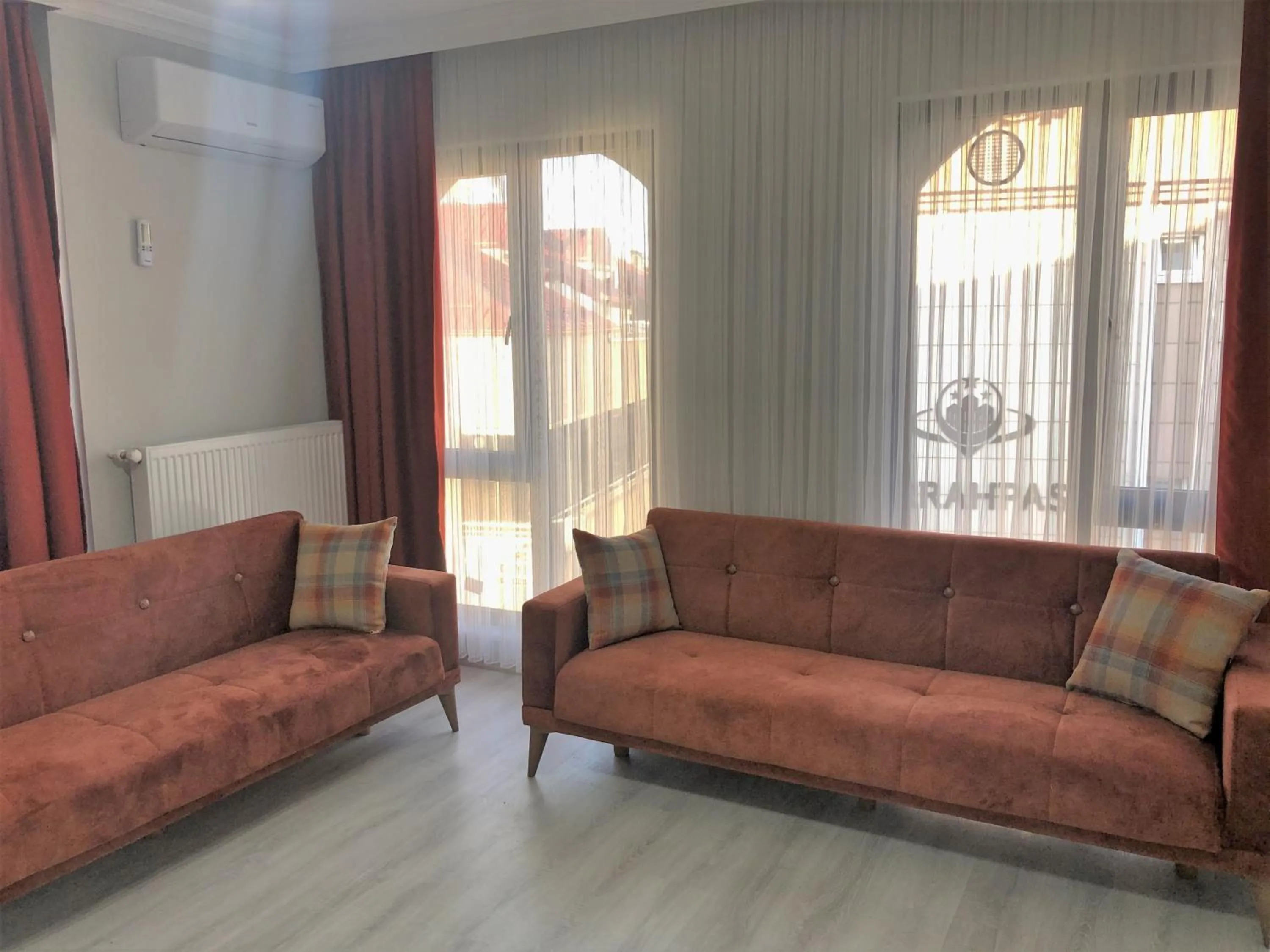 Living room in Cerrahpasa Apart Hotel