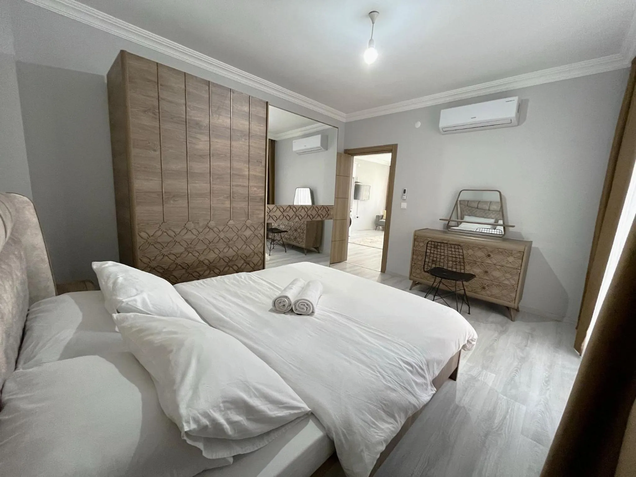 Photo of the whole room in Cerrahpasa Apart Hotel