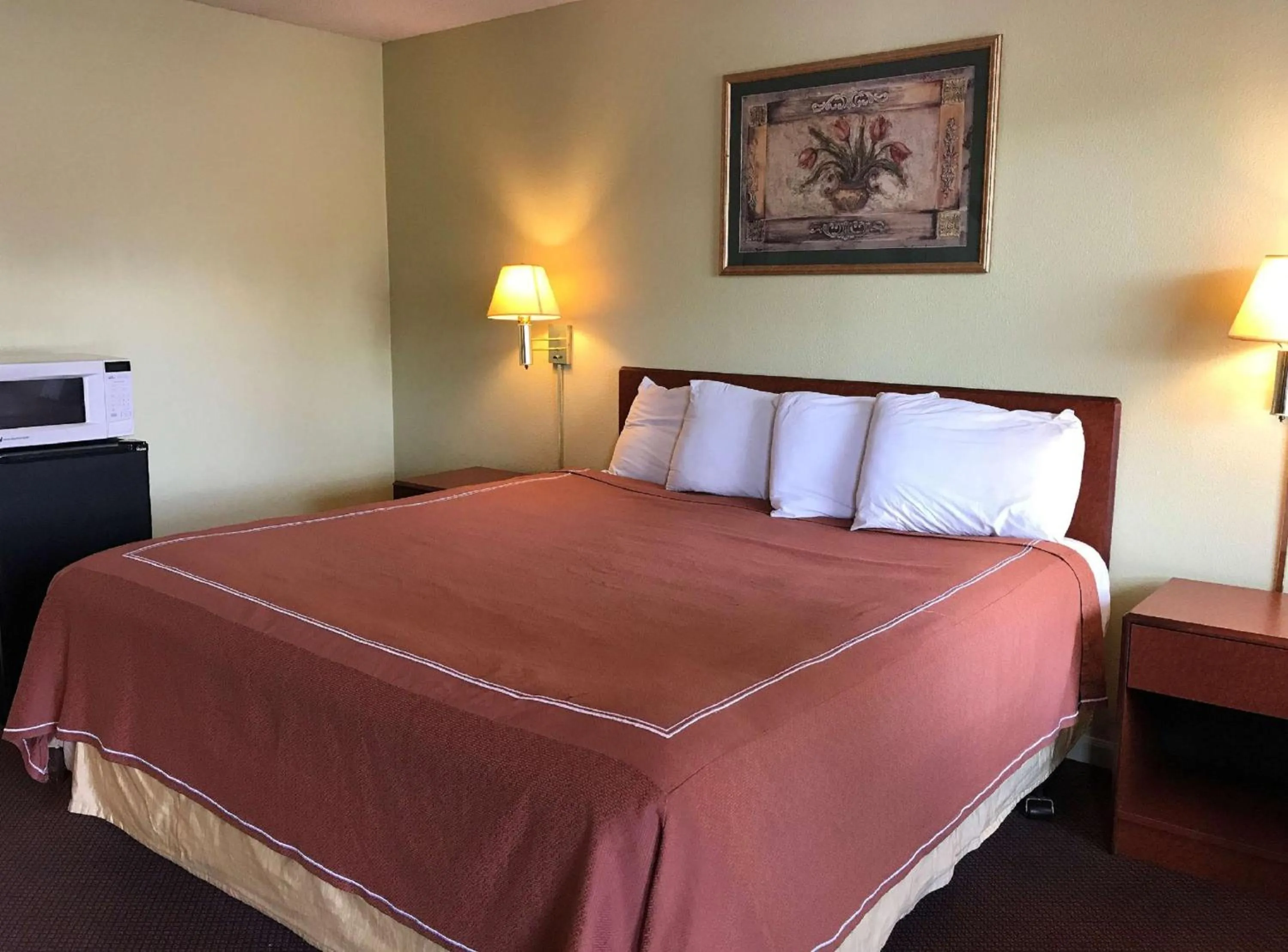 Bed in Fairbridge Inn Express - Barrington