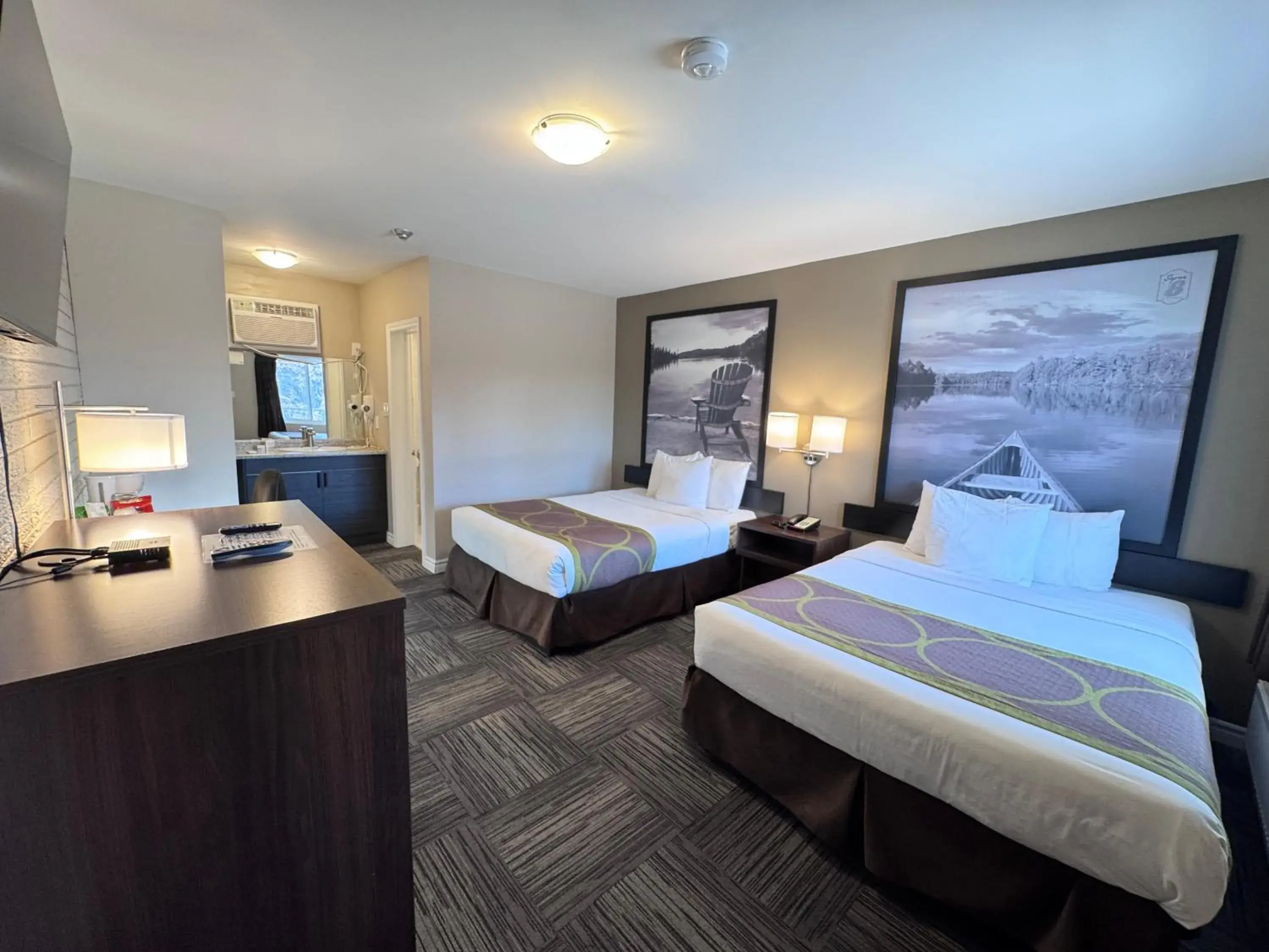 Business Double Room with Two Double Beds - Non-Smoking in Super 8 by Wyndham Guelph Business Double Room with Two Double Beds - Non-Smoking in Super 8 by Wyndham Guelph