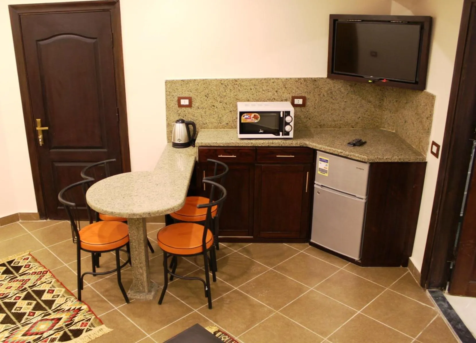 Communal kitchen in Monte Cairo Serviced Apartments