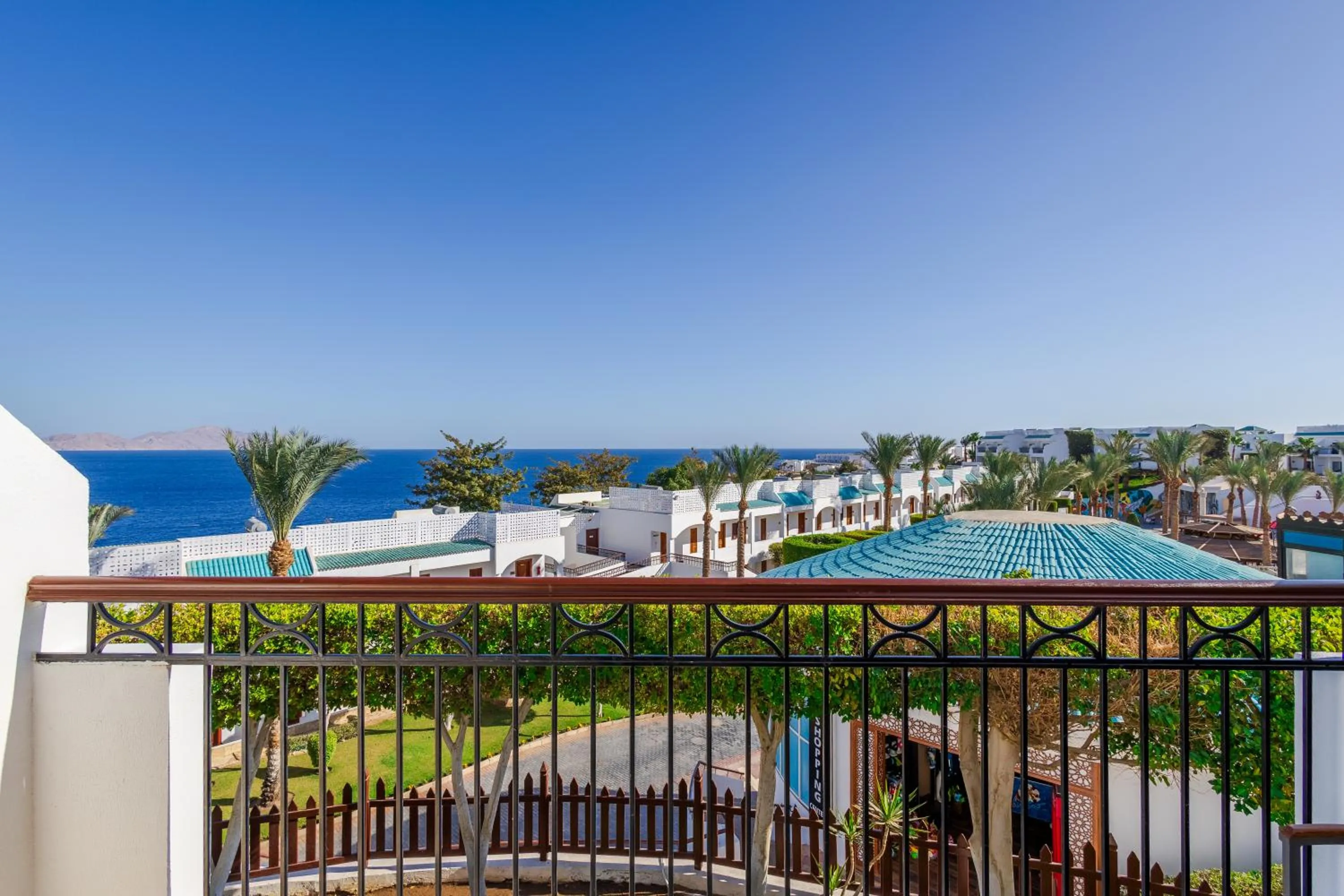 Family in Sultan Gardens Resort Sharm El Sheikh - Ultra All Inclusive