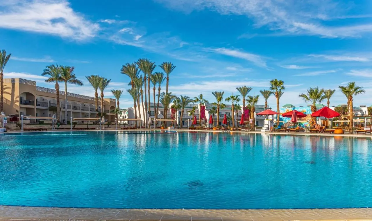 Pool view in Sultan Gardens Resort Sharm El Sheikh - Ultra All Inclusive