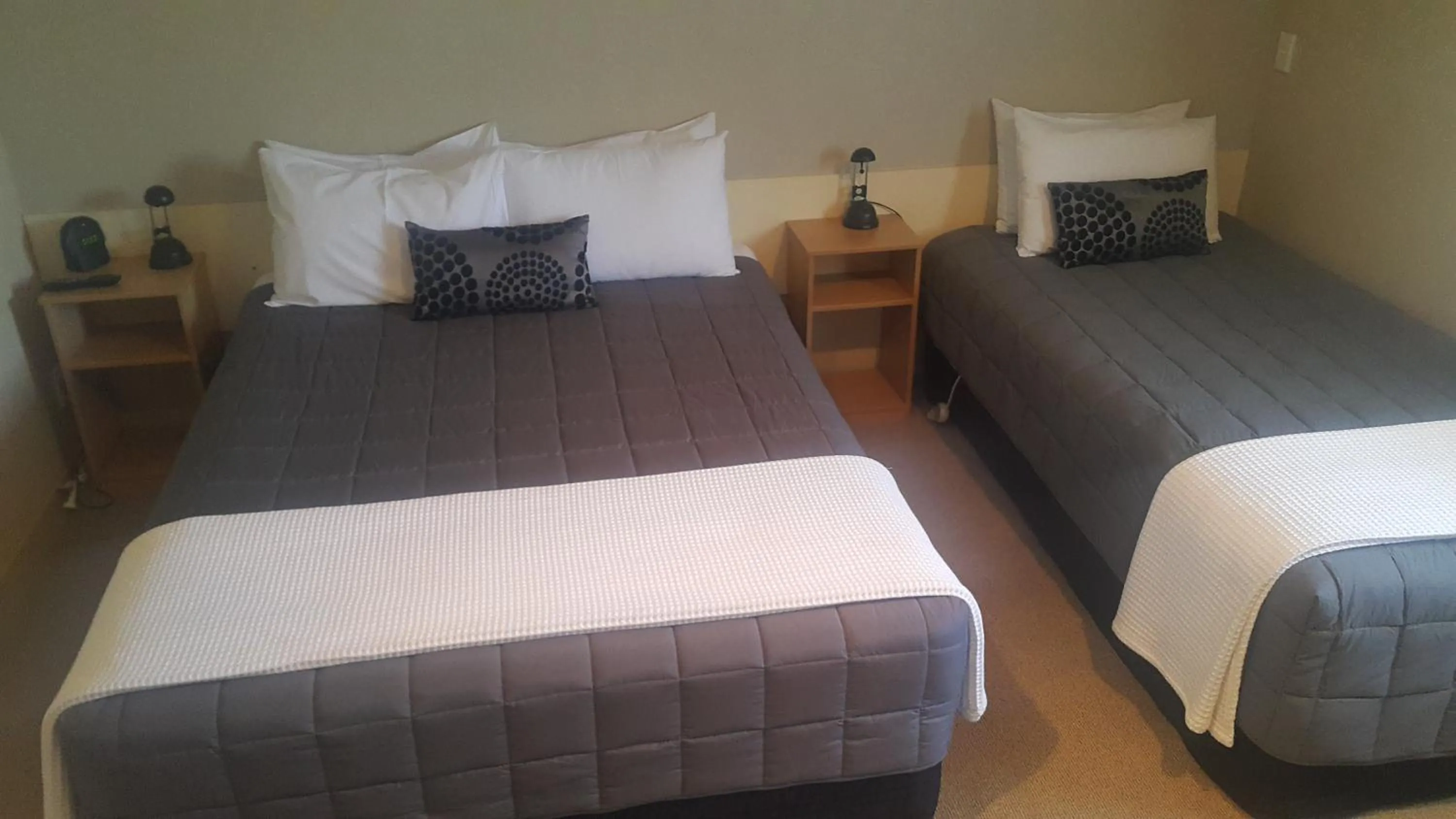 View (from property/room), Bed in 299 On Devon West