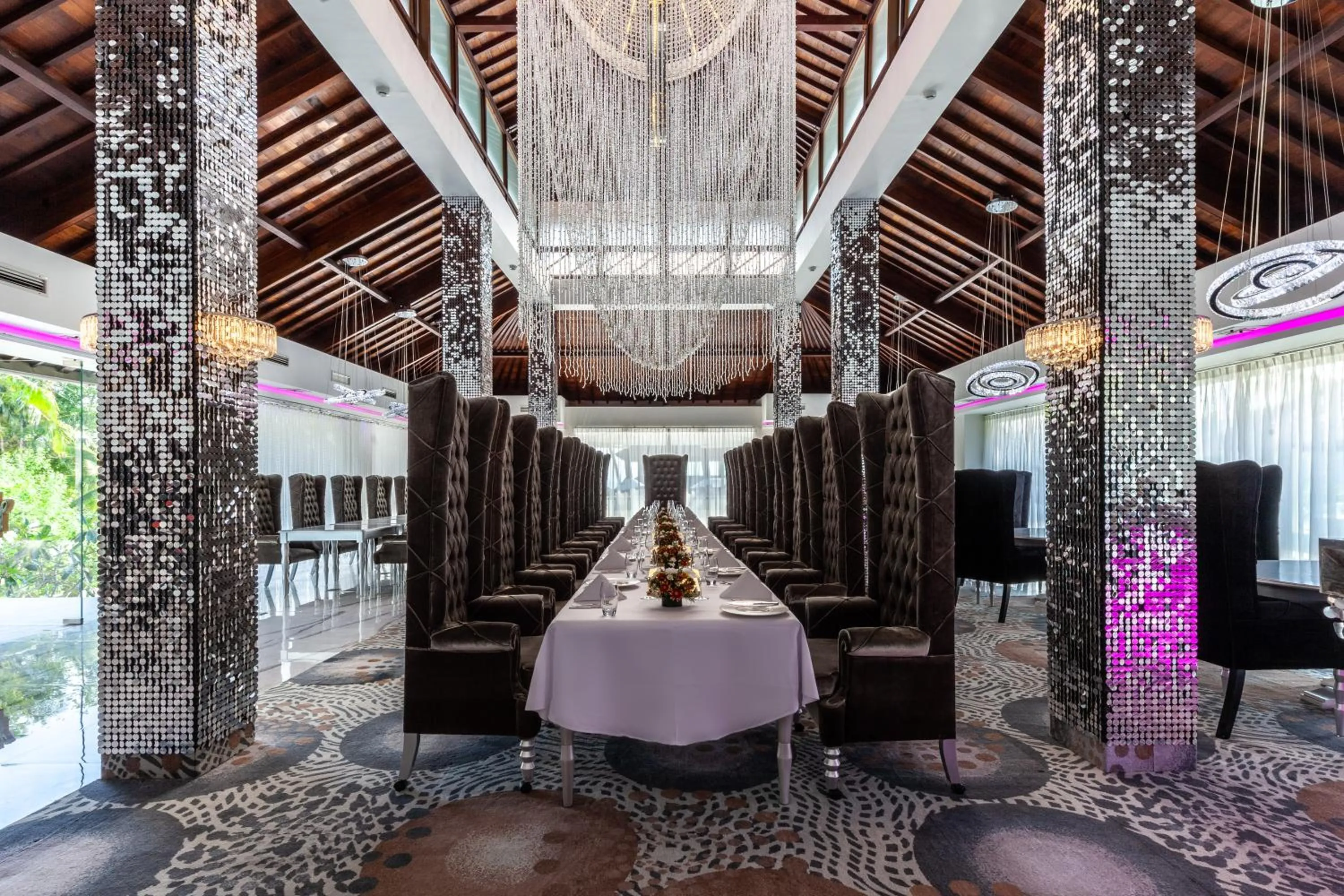 Restaurant/places to eat in Seven Secrets by Hanging Gardens