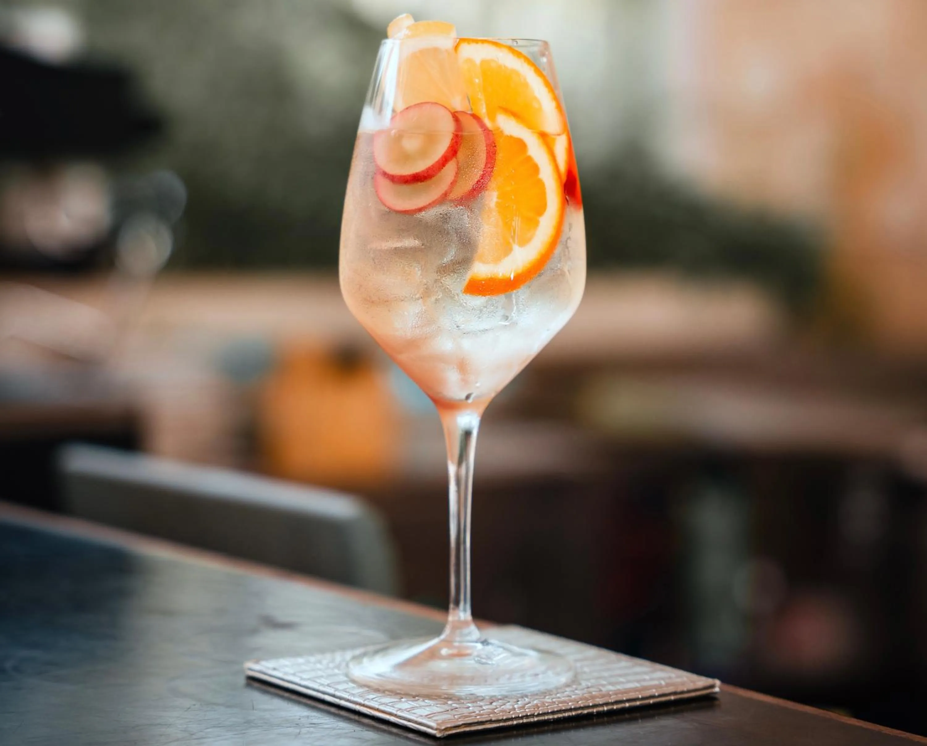 Drinks in Seven Secrets by Hanging Gardens