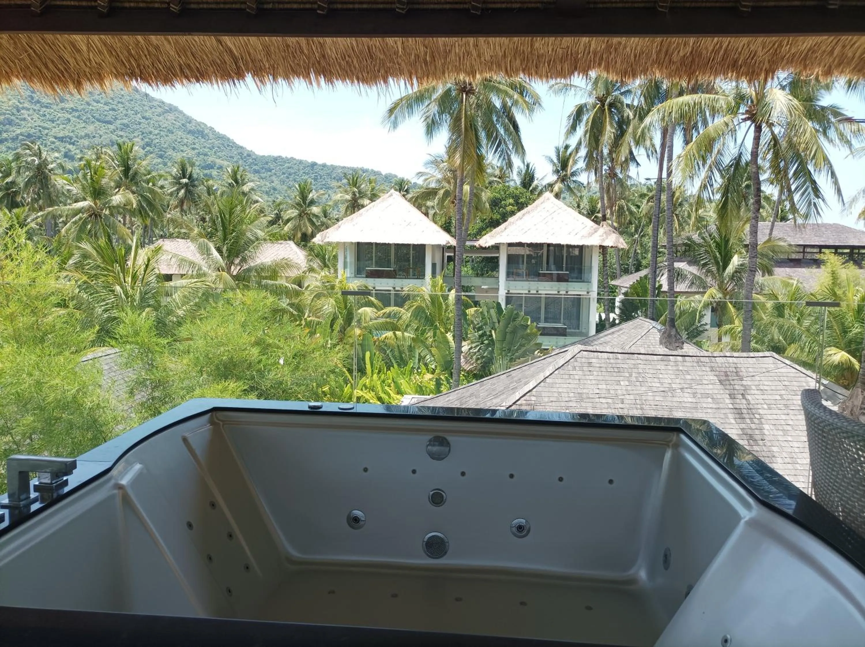 Day in Seven Secrets by Hanging Gardens