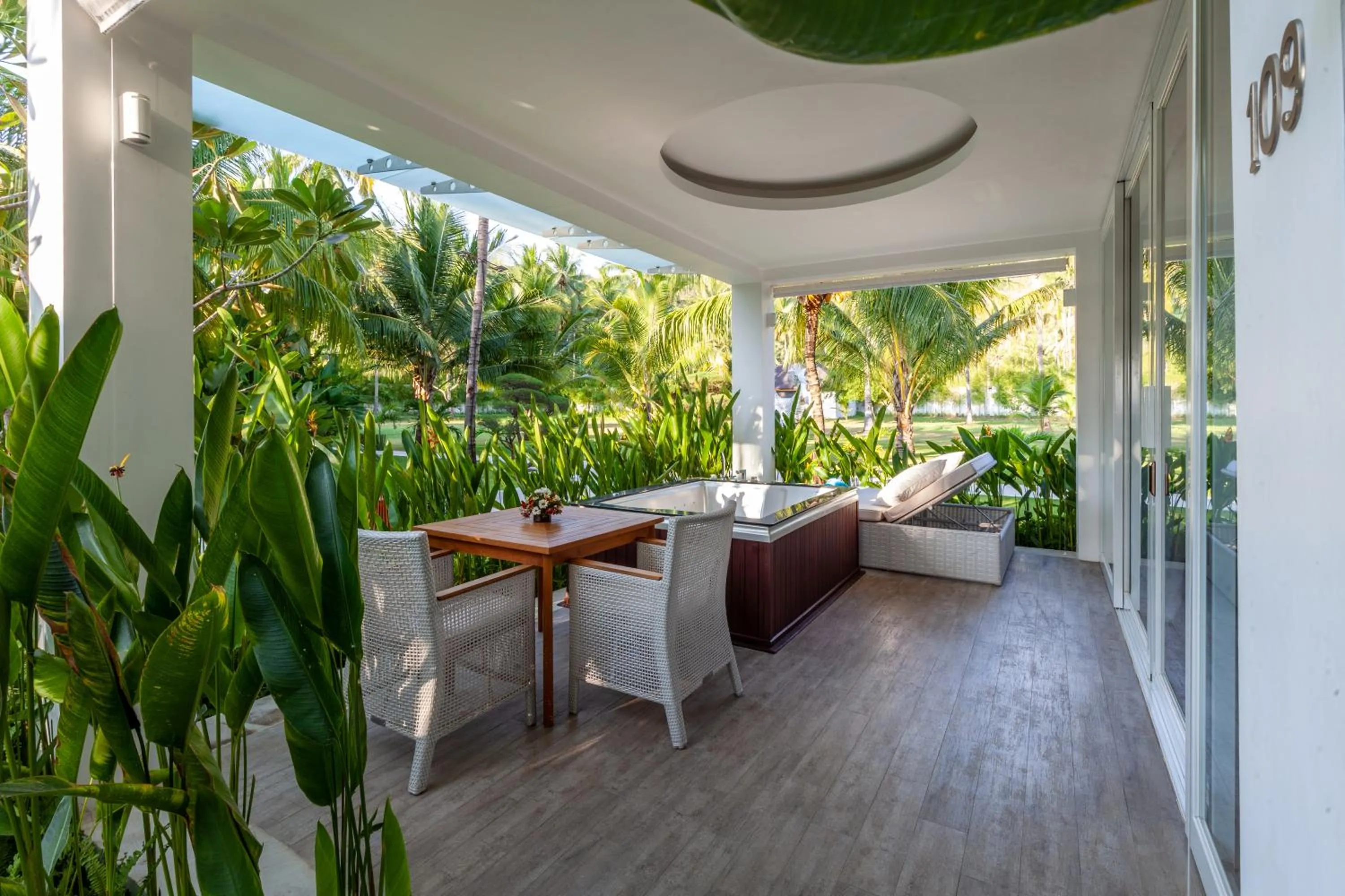 Patio in Seven Secrets by Hanging Gardens