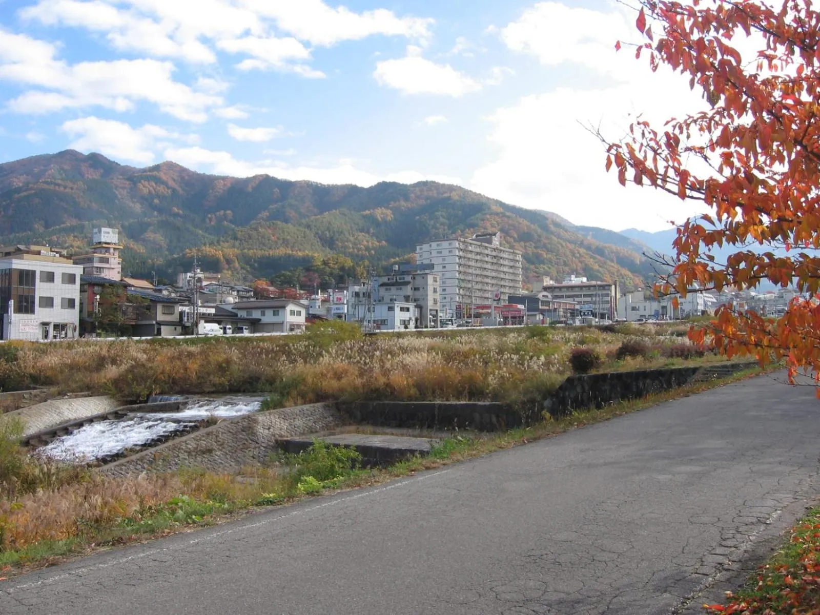Autumn in Yudanaka Yasuragi
