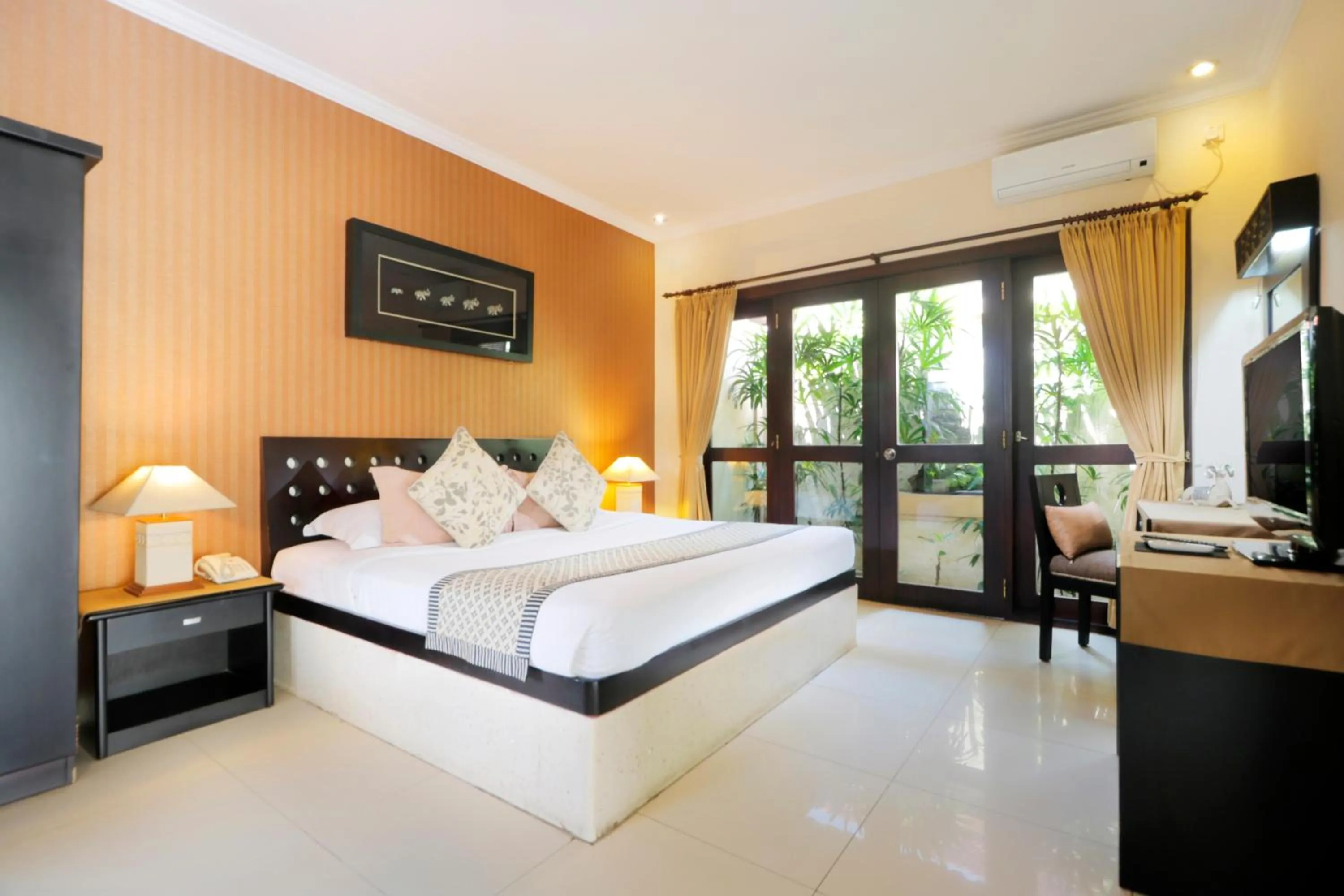 Bedroom, Bed in Heliconia Villa
