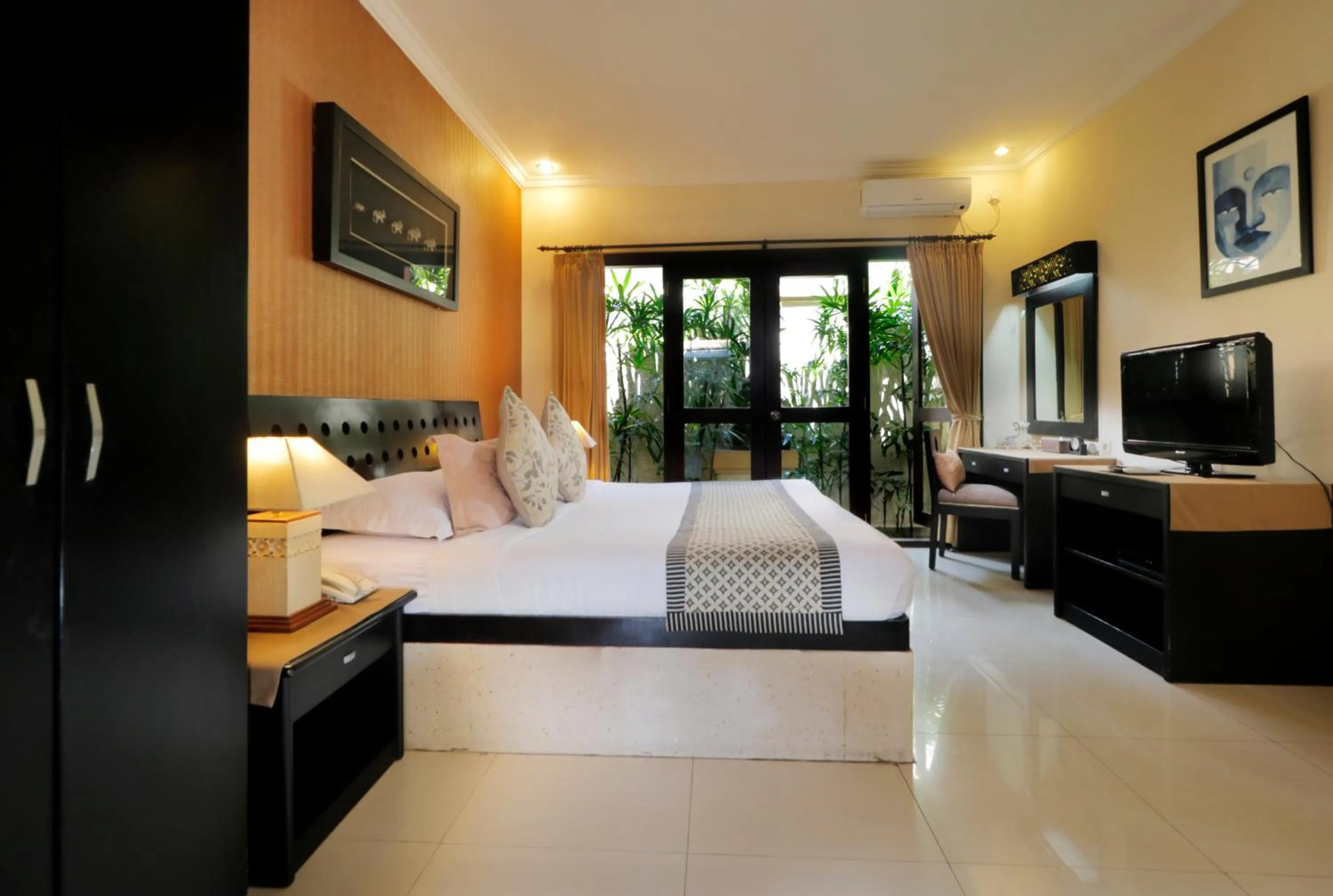 Bedroom, Bed in Heliconia Villa