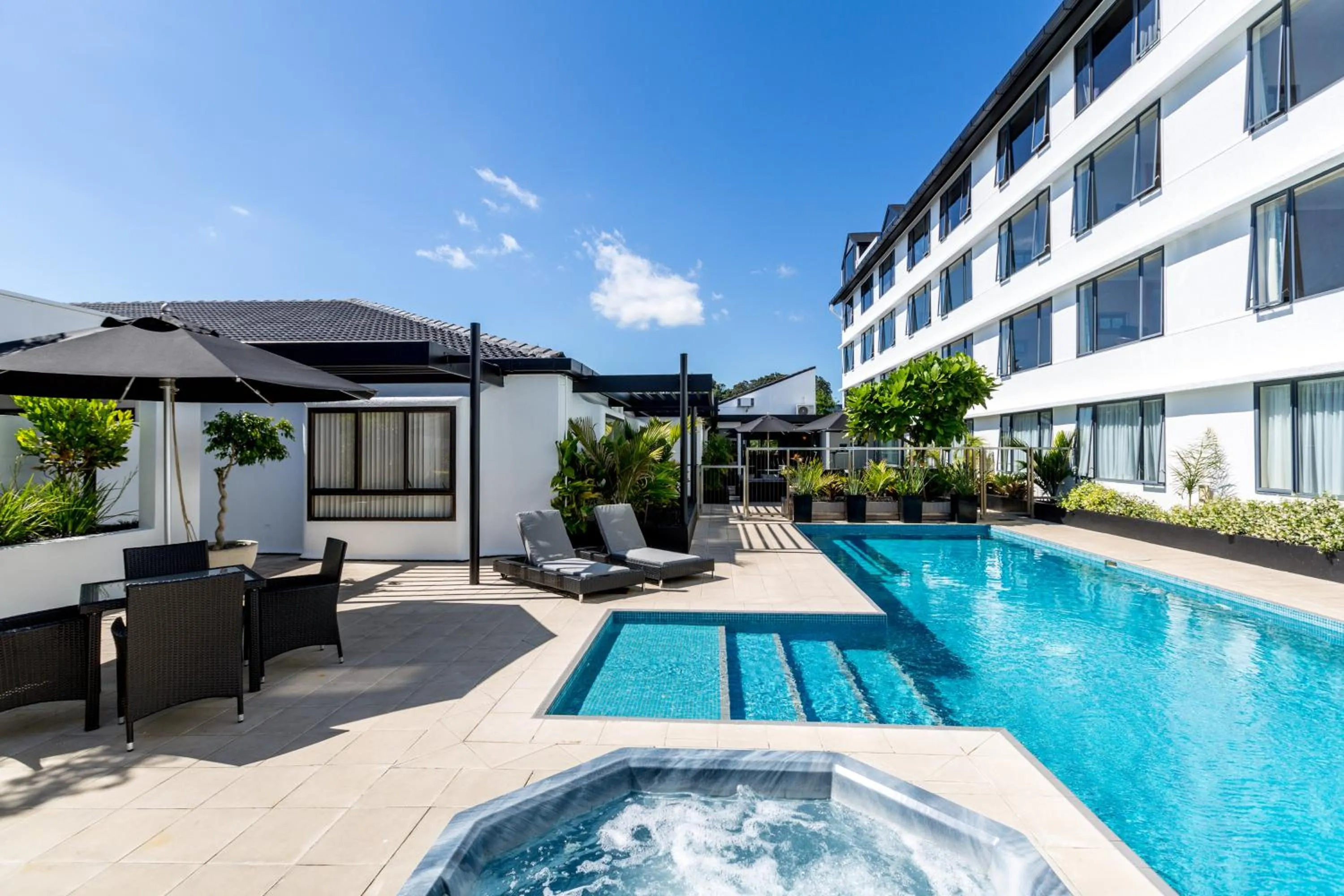 Swimming pool in Plymouth International