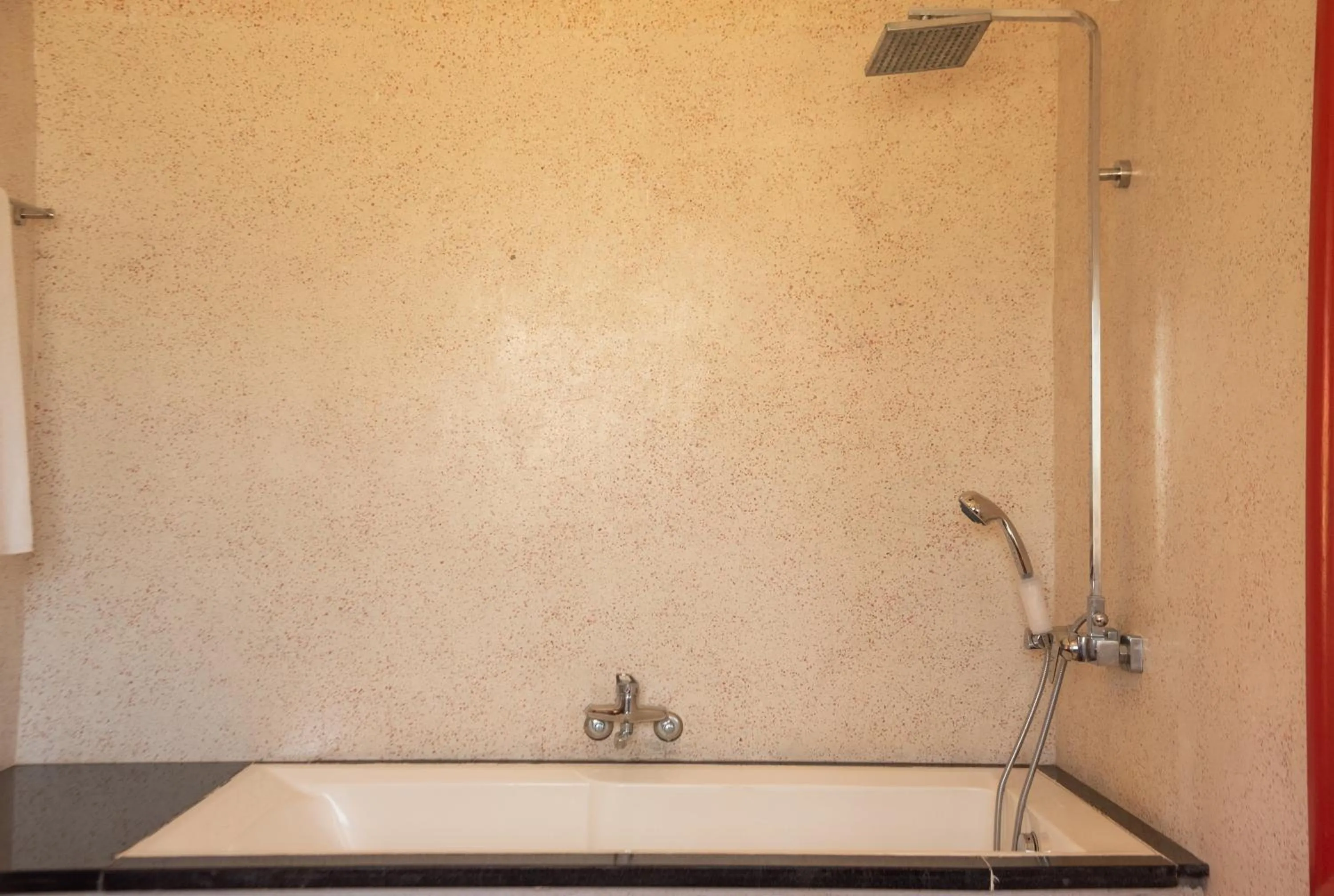 Bath in Full Moon Village Resort