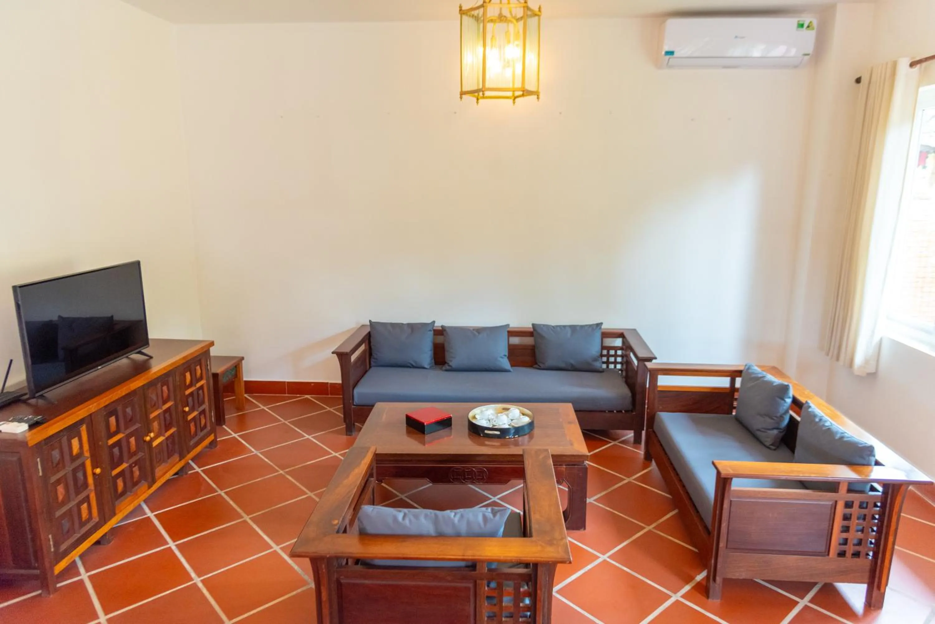 TV and multimedia in Full Moon Village Resort