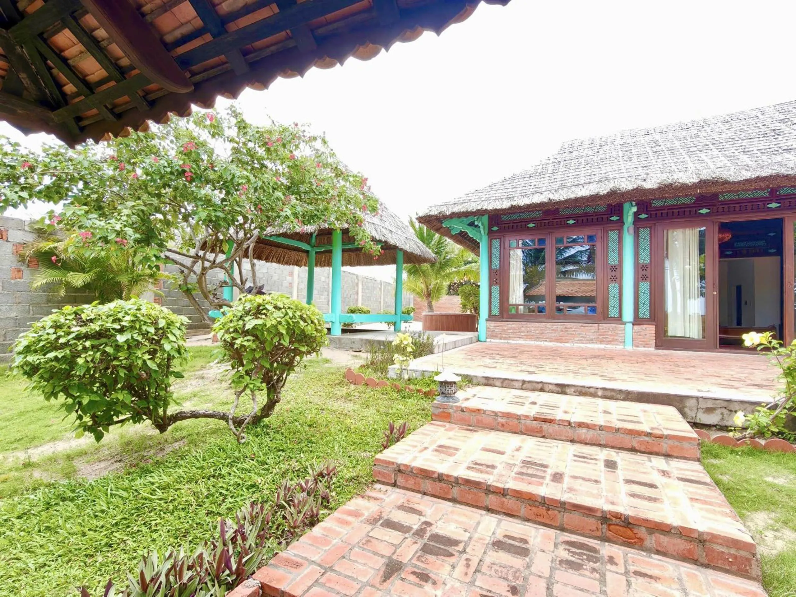 Garden in Full Moon Village Resort