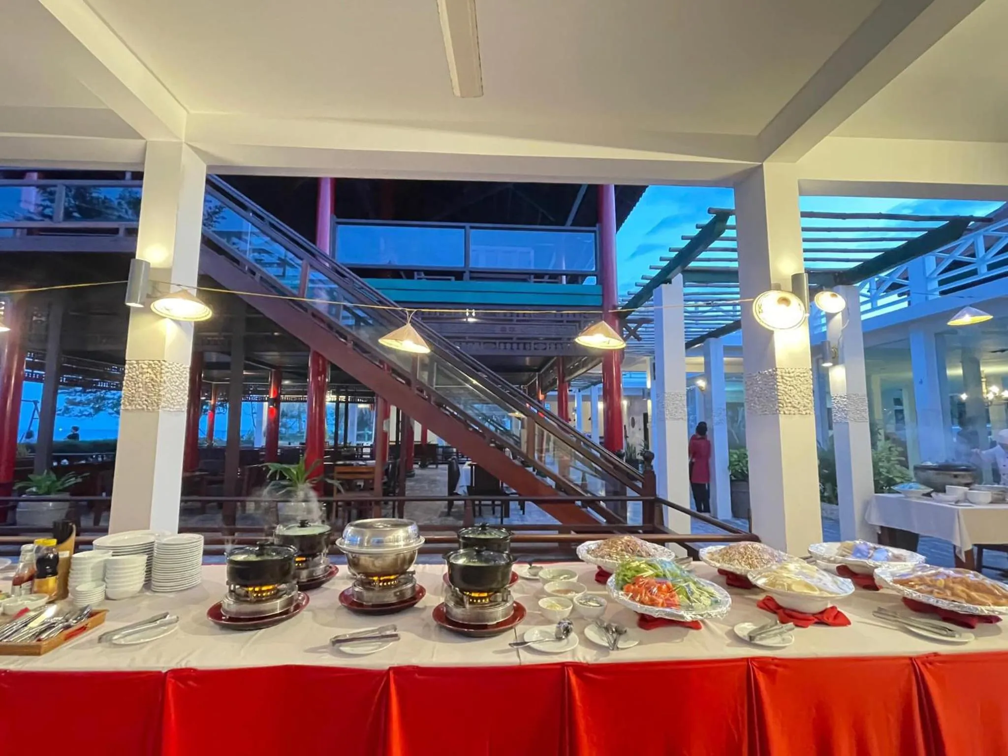 Restaurant/places to eat in Full Moon Village Resort