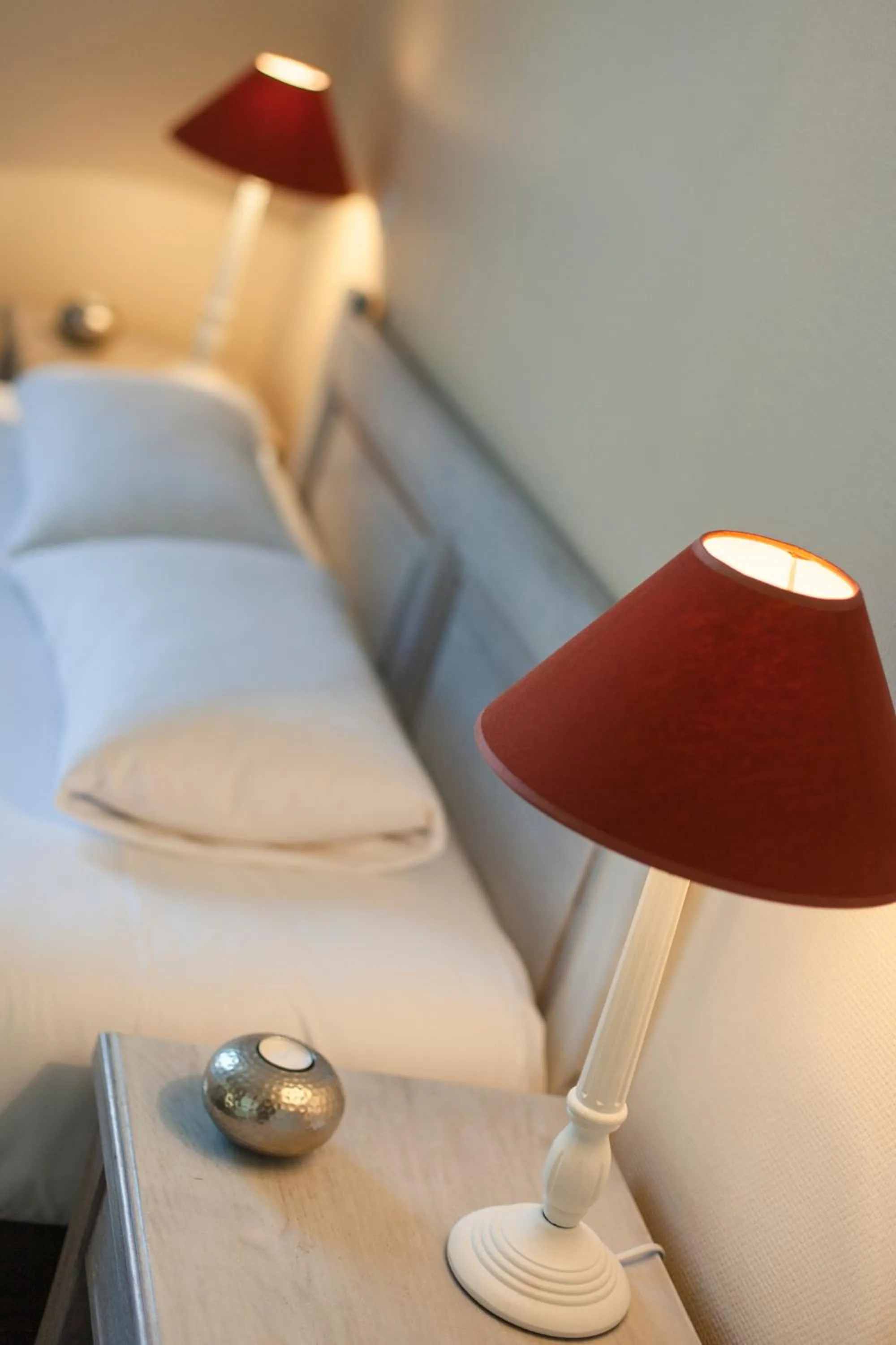 Decorative detail in Le Corbeau