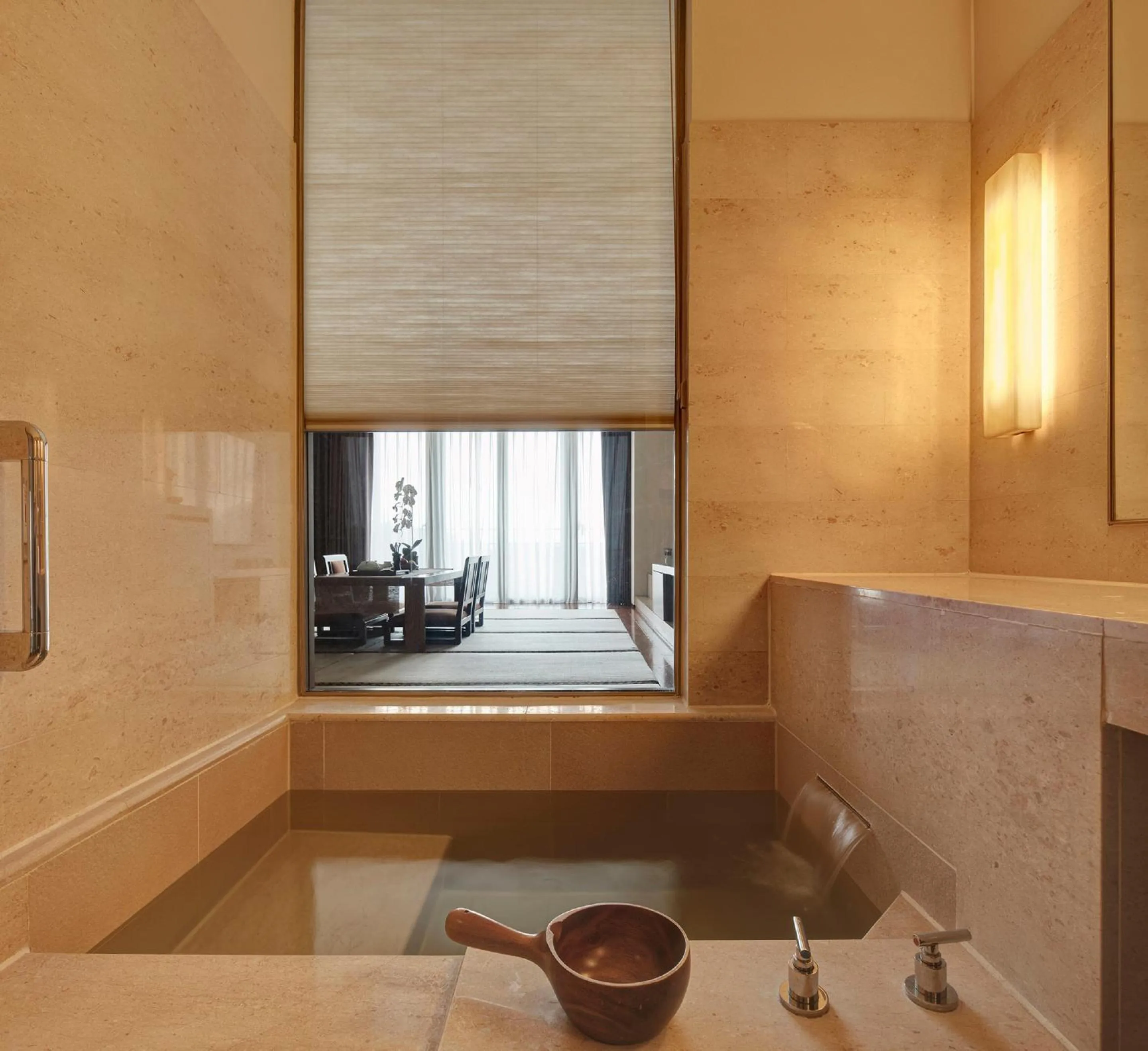 Bathroom in Fleur de Chine Hotel