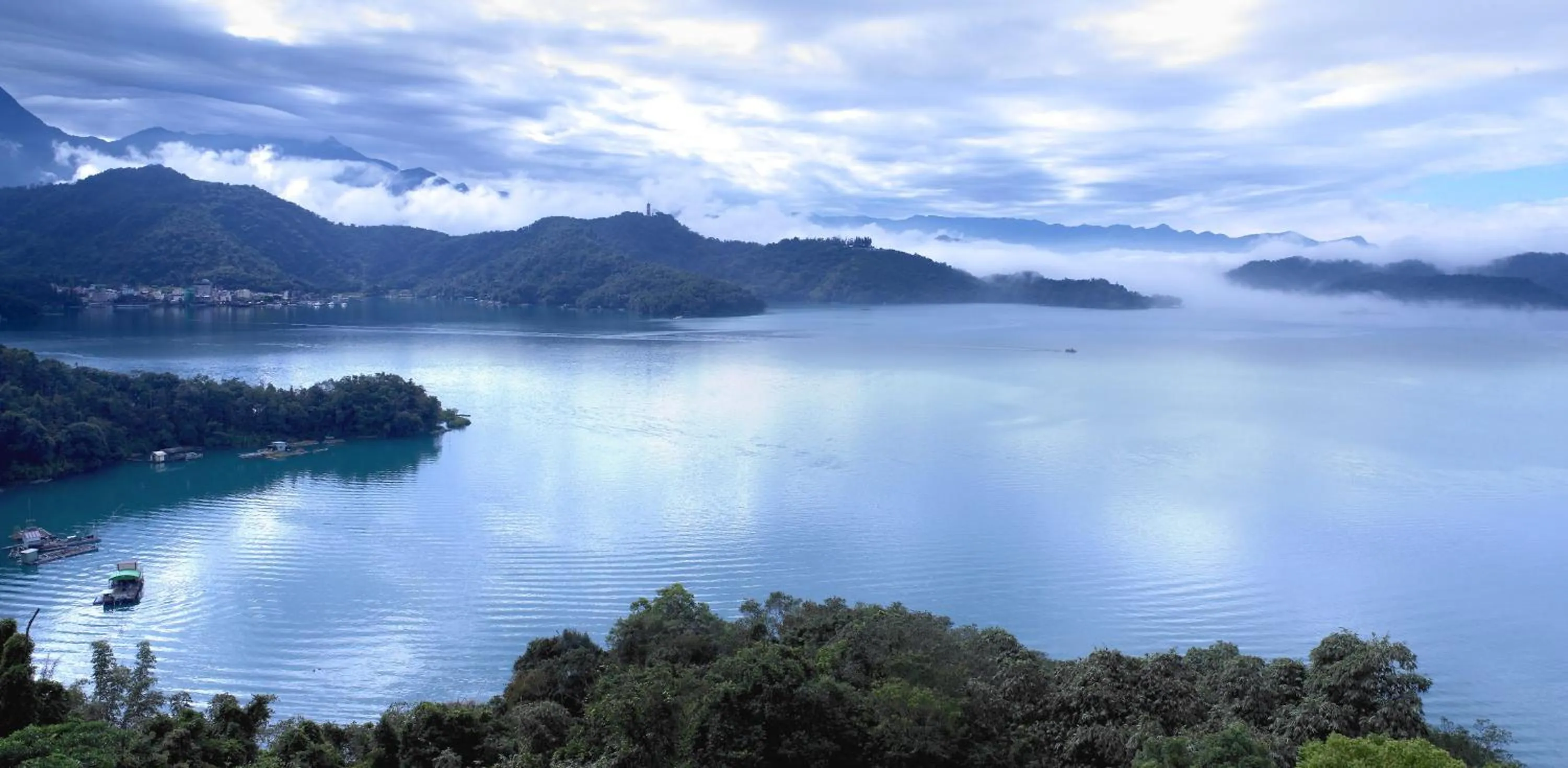 Natural landscape in Fleur de Chine Hotel