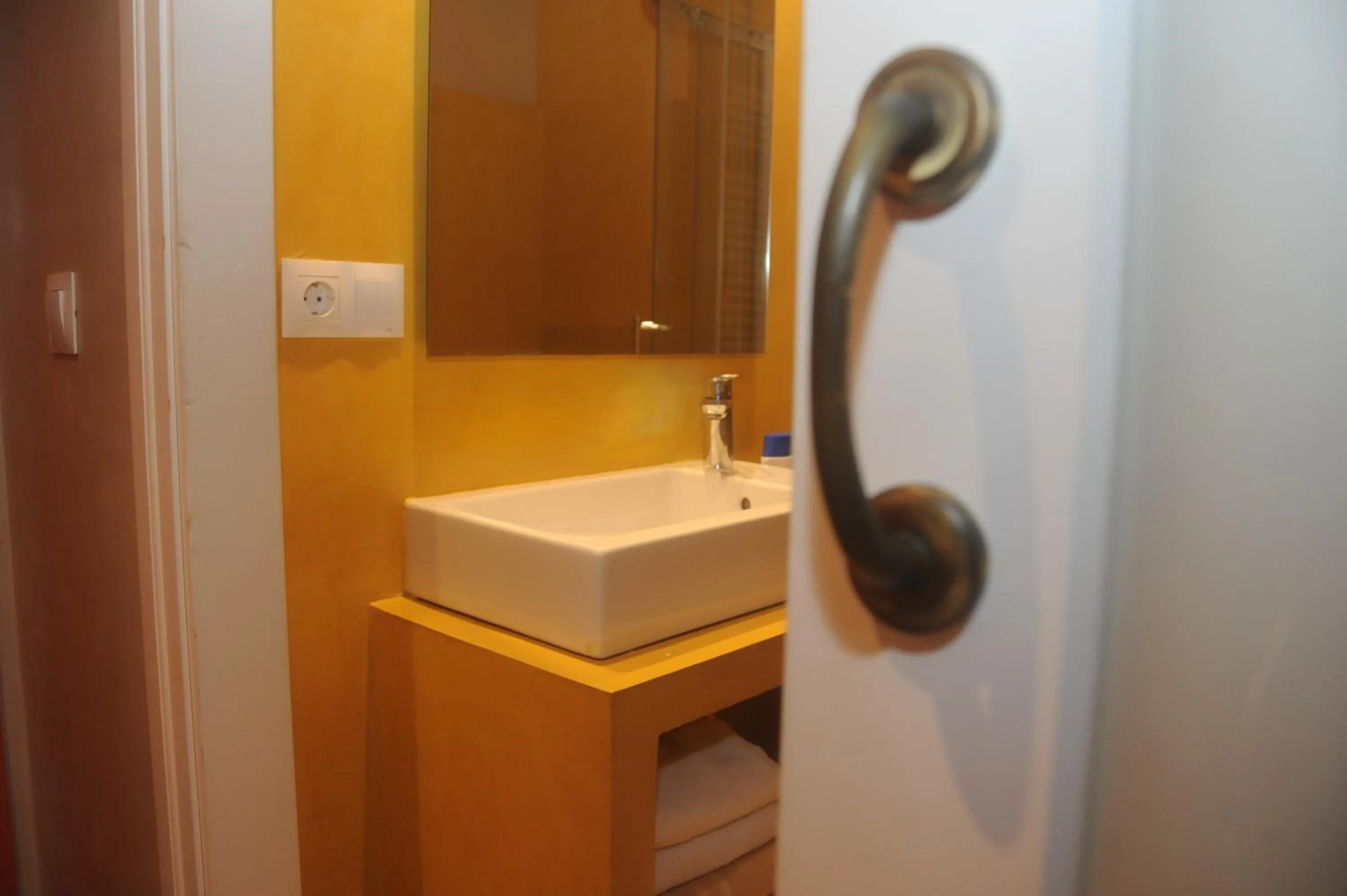 Decorative detail in Boabdil Guesthouse