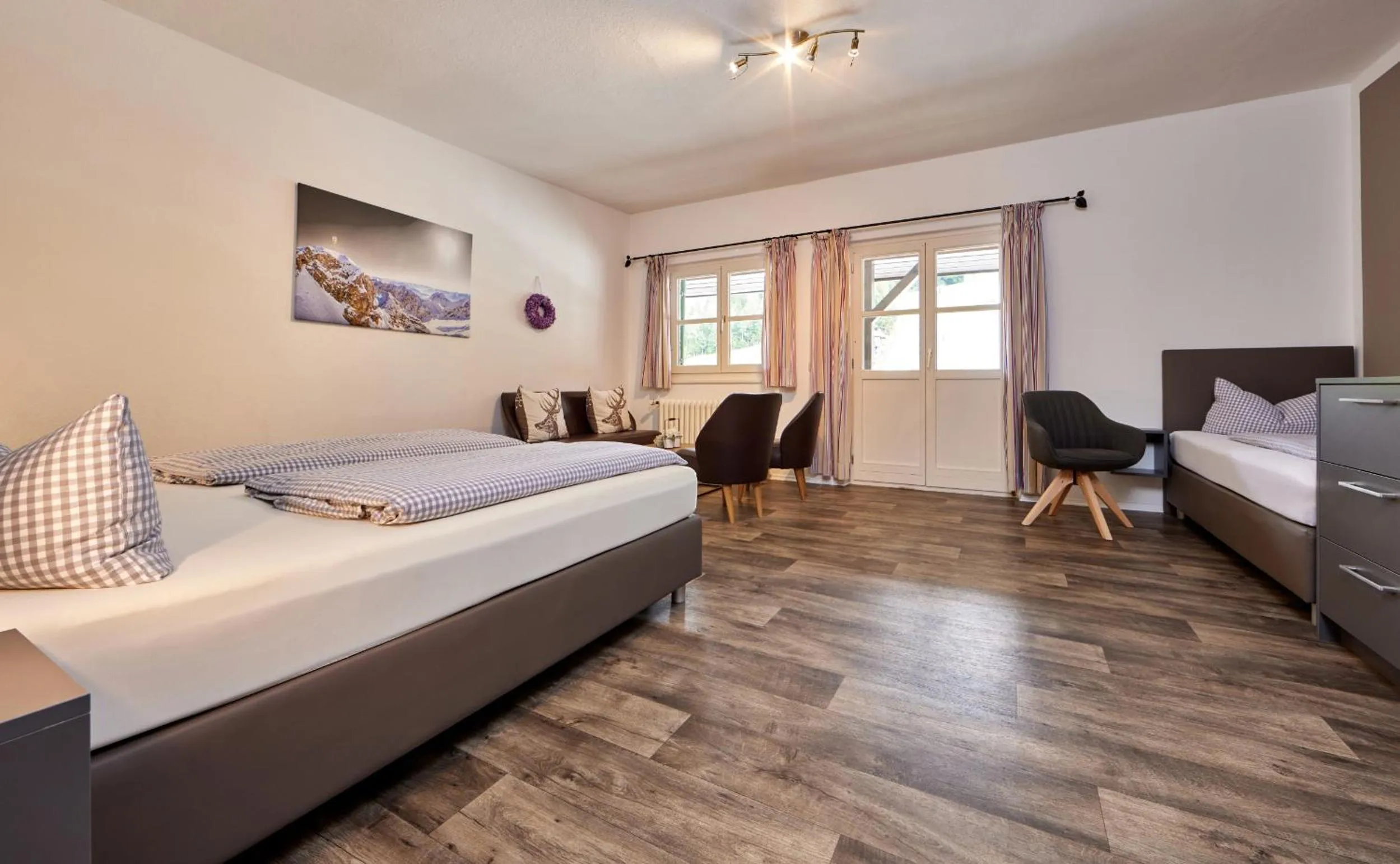 Photo of the whole room, Bed in Olympiahaus